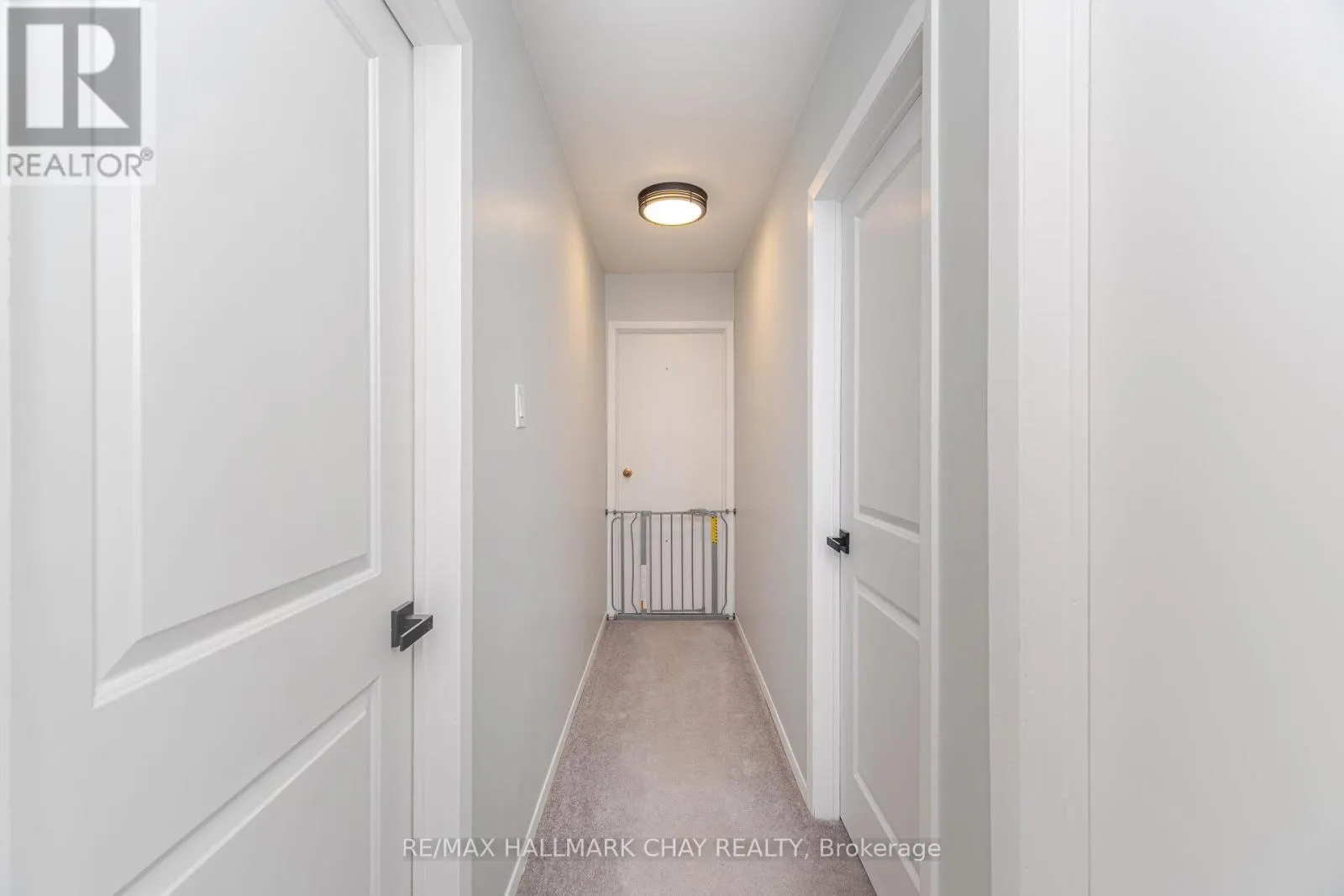 731 PINEGROVE AVENUE