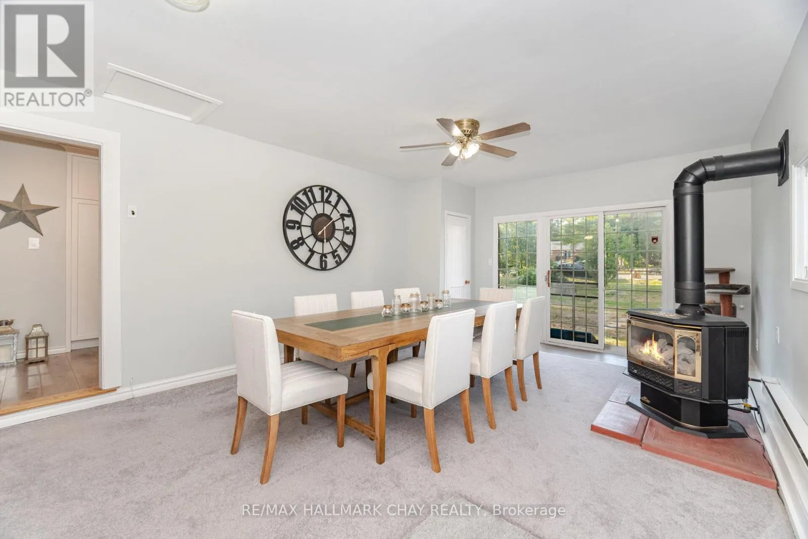 731 PINEGROVE AVENUE