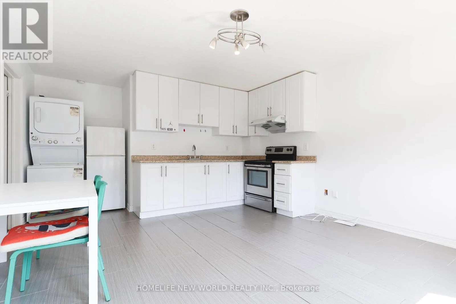 MAIN - 41 PULPWOOD CRESCENT