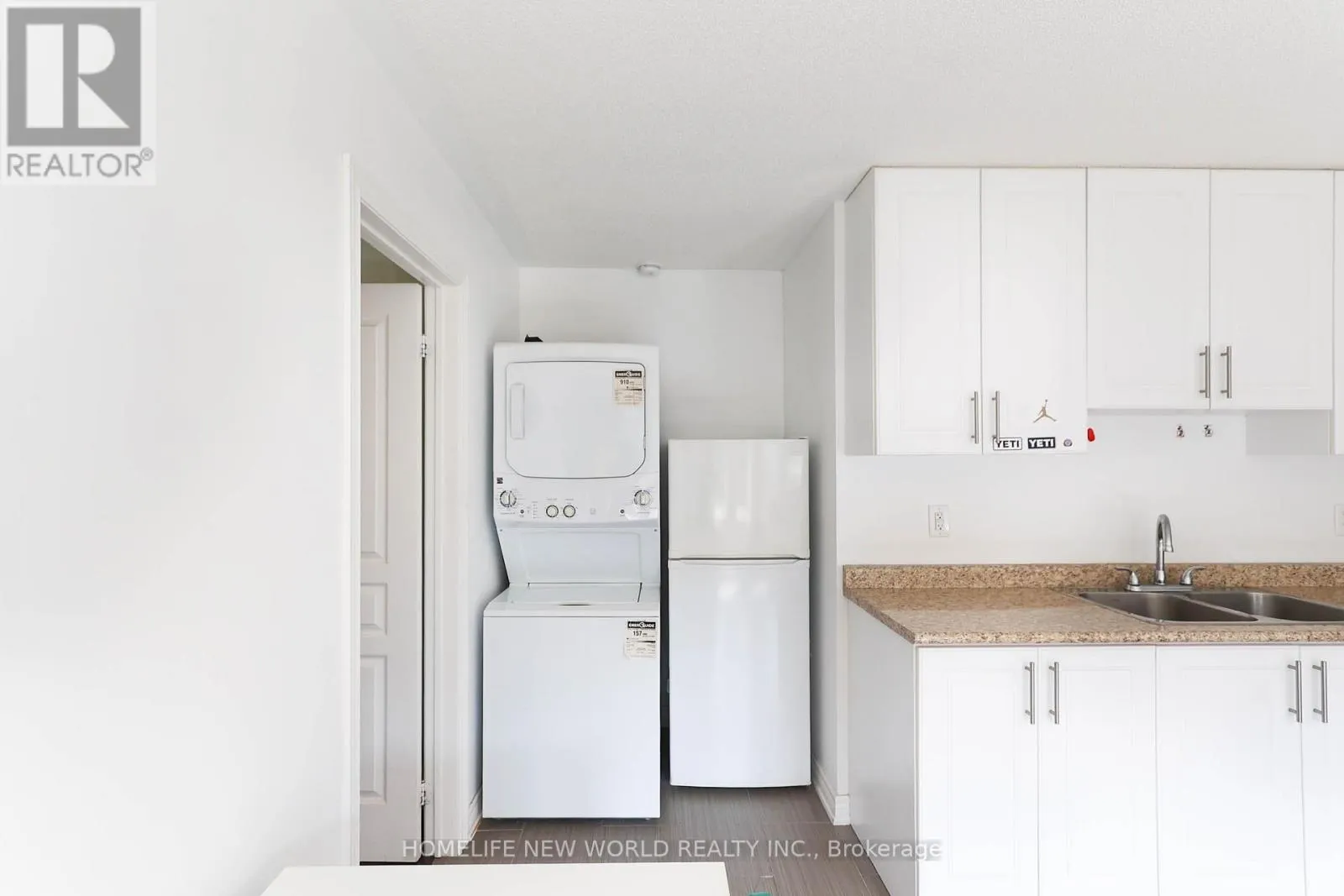 MAIN - 41 PULPWOOD CRESCENT