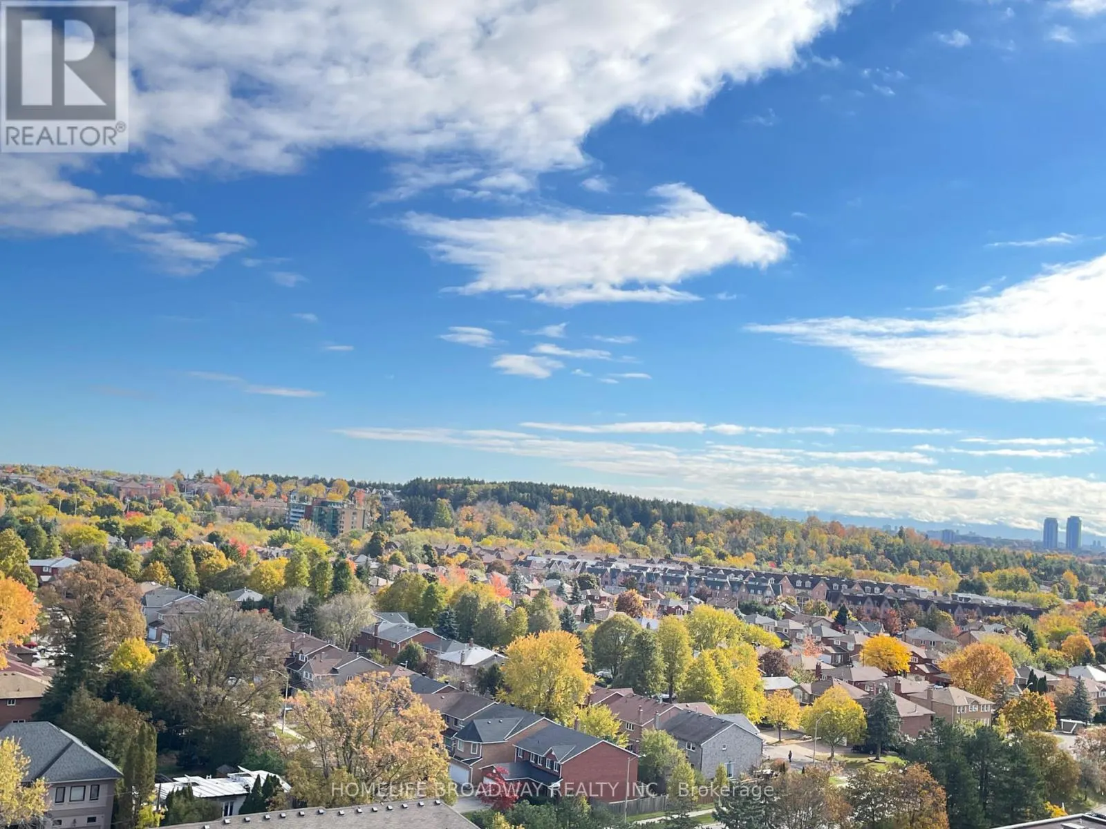 PH108 - 18 HARDING BOULEVARD