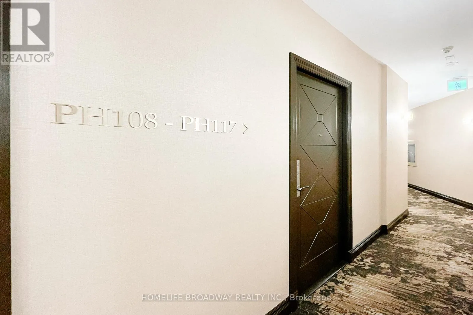 PH108 - 18 HARDING BOULEVARD