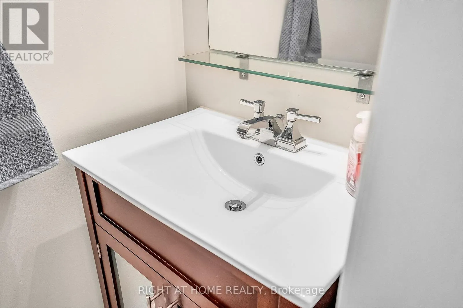 421 JOHN DEISMAN BOULEVARD