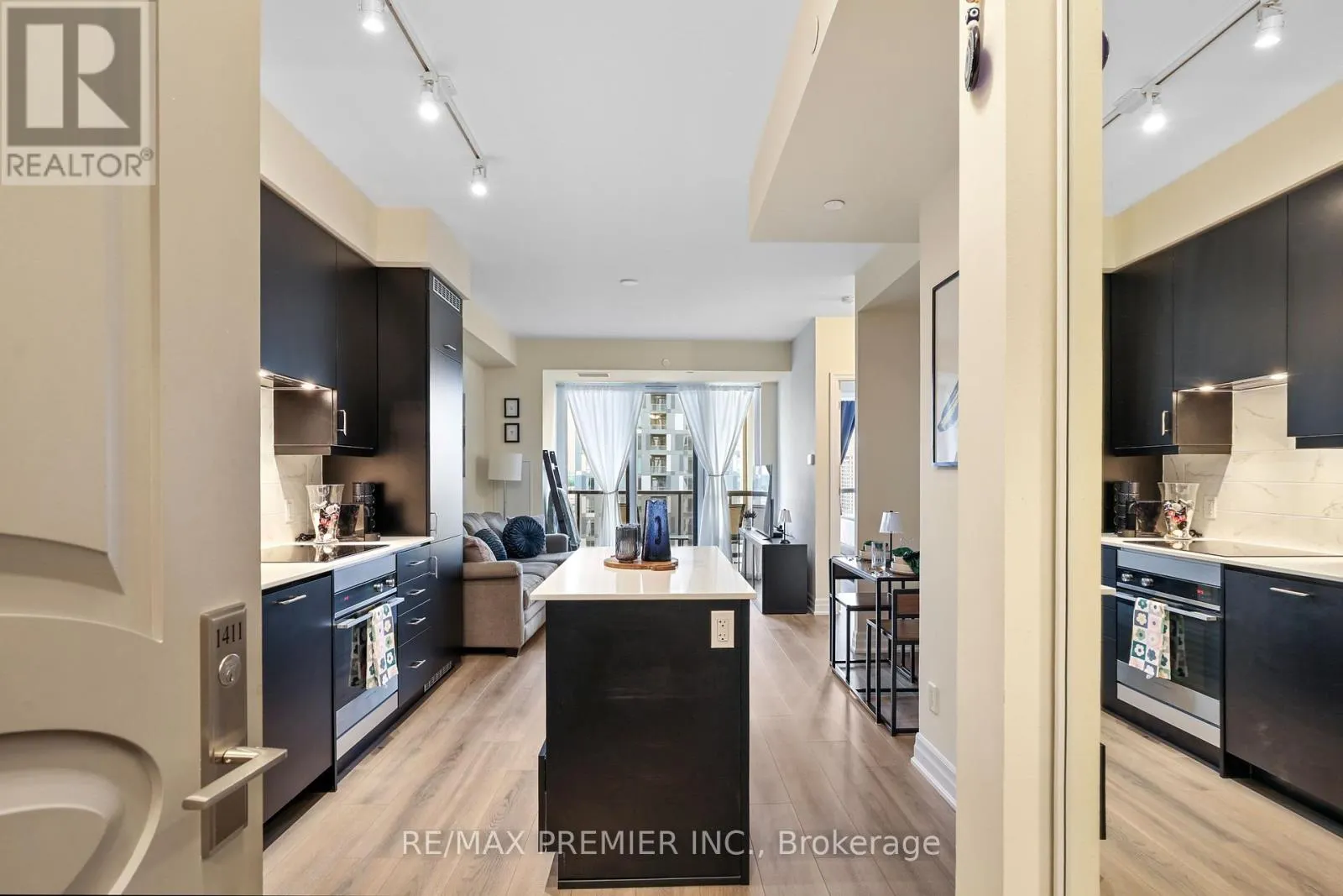 1411 - 9085 JANE STREET