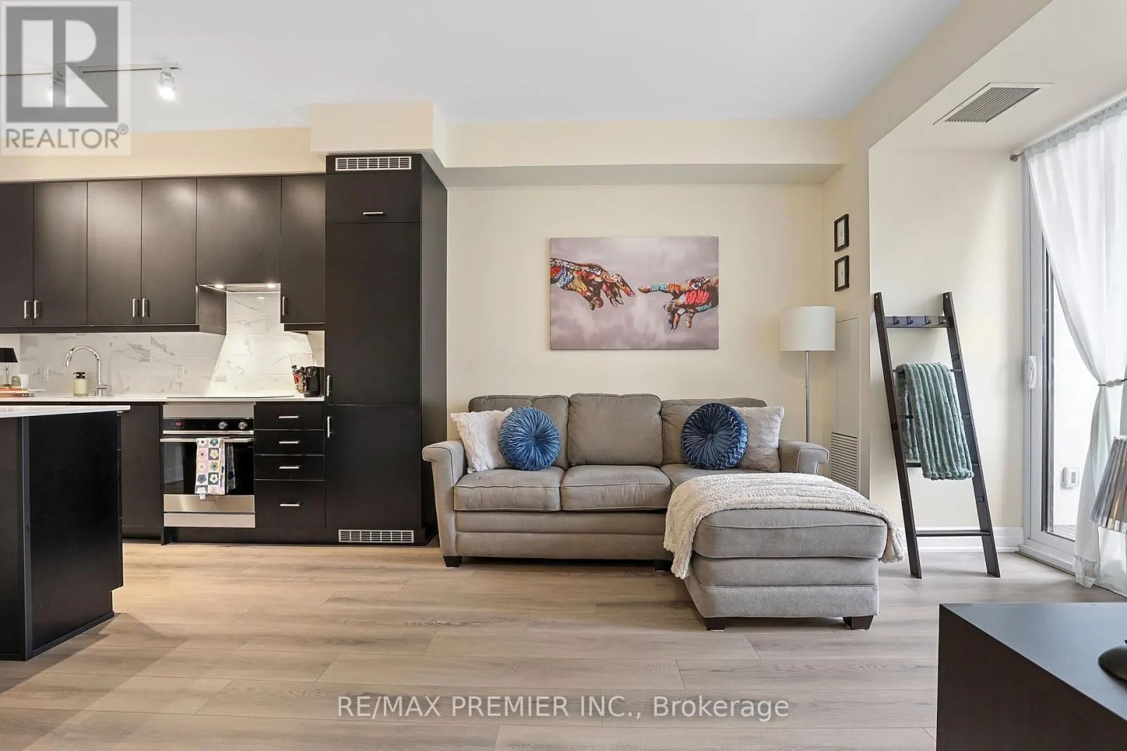 1411 - 9085 JANE STREET