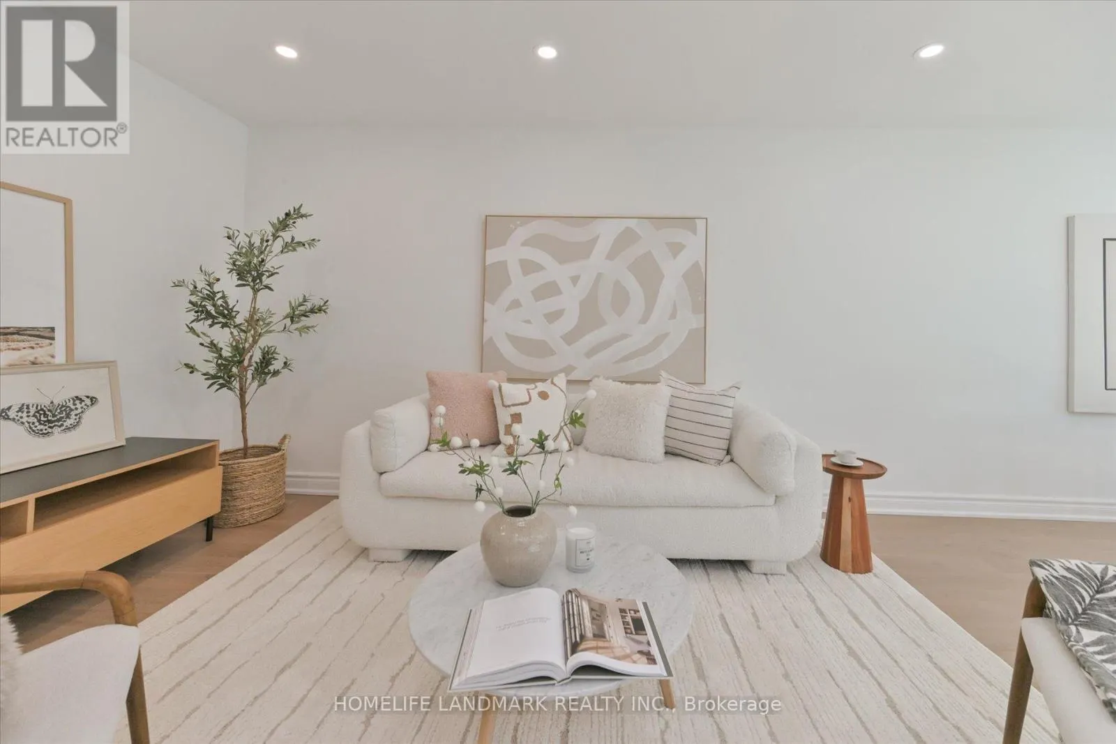 421 BROWNDALE CRESCENT