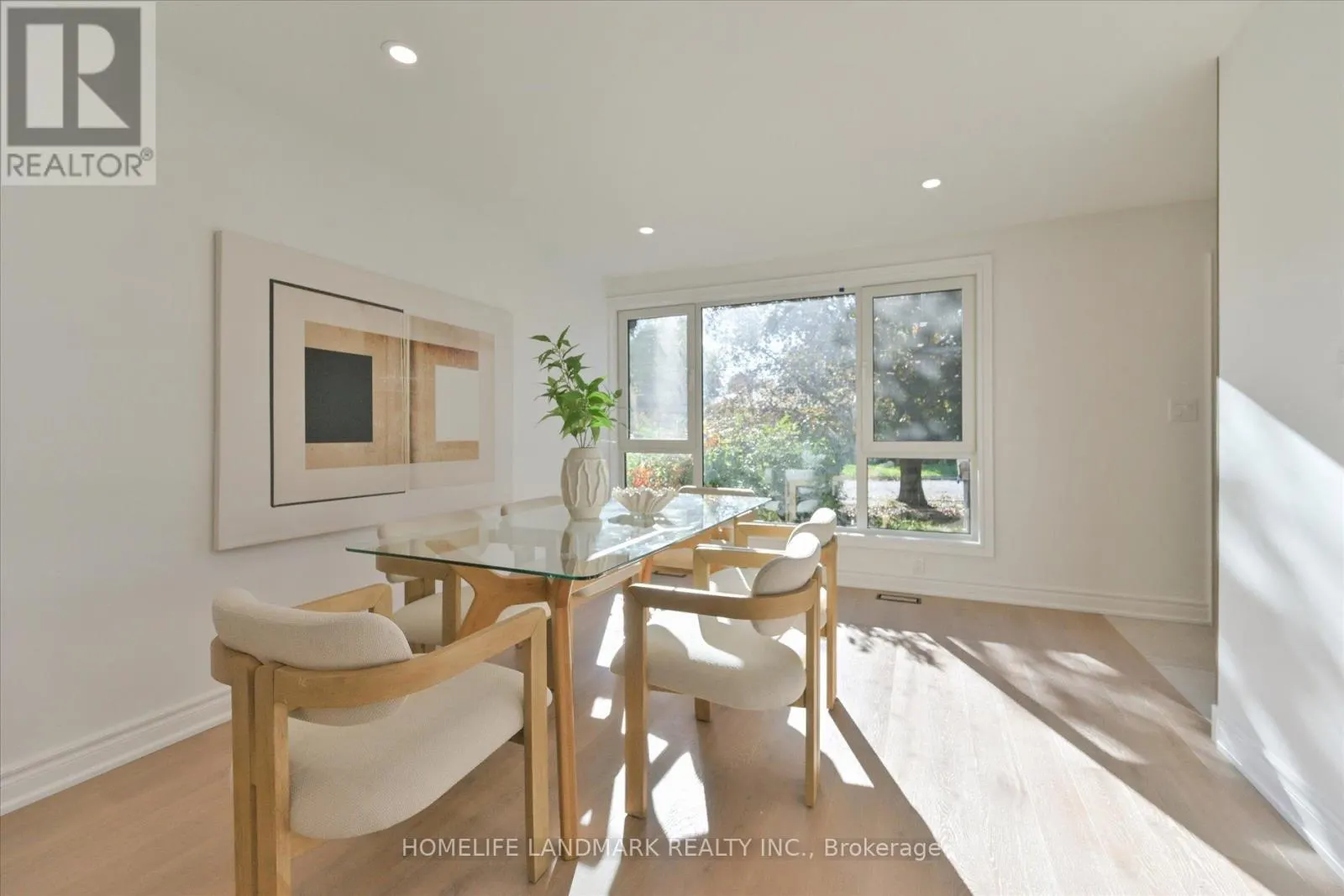 421 BROWNDALE CRESCENT