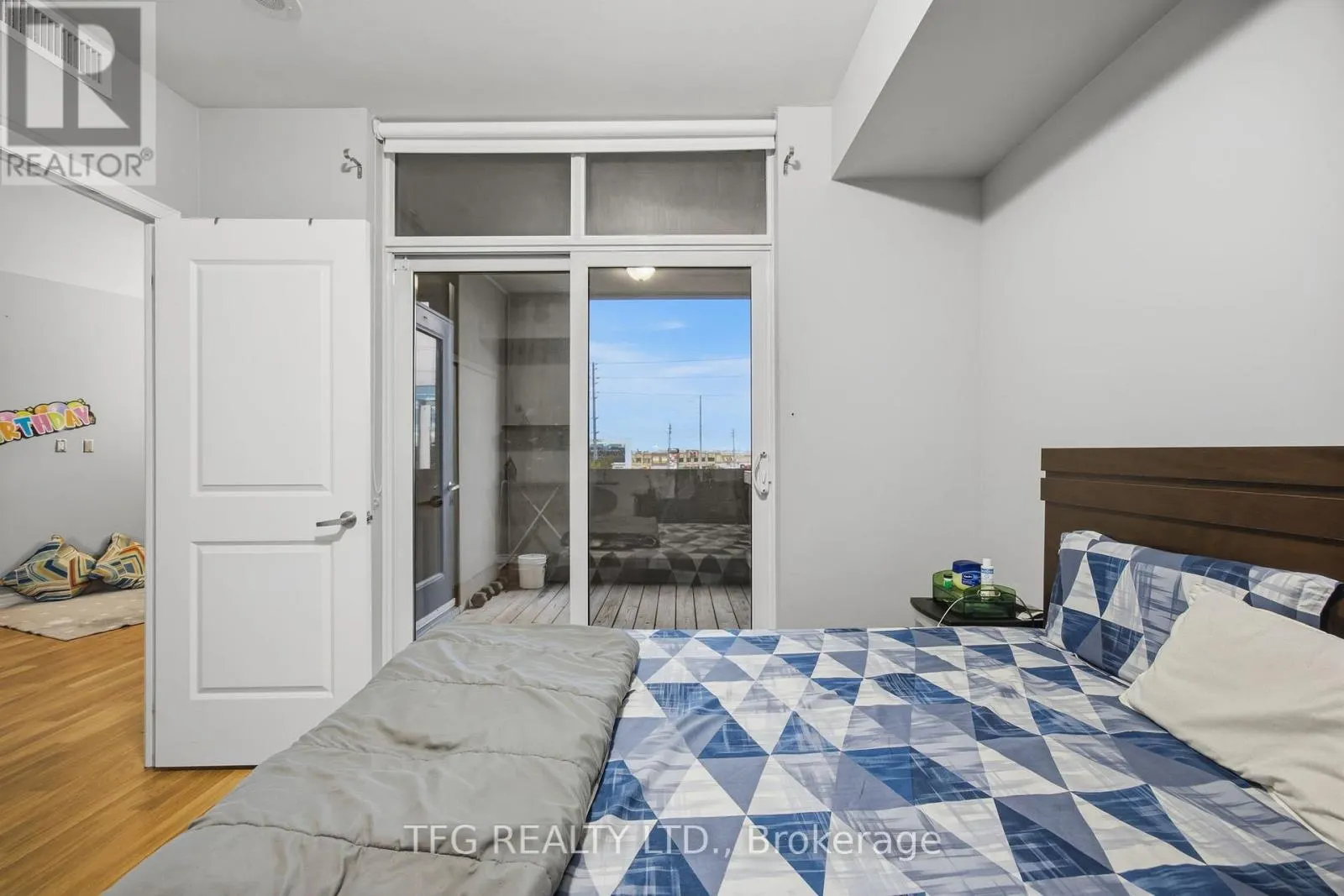 417 - 9225 JANE STREET, #417