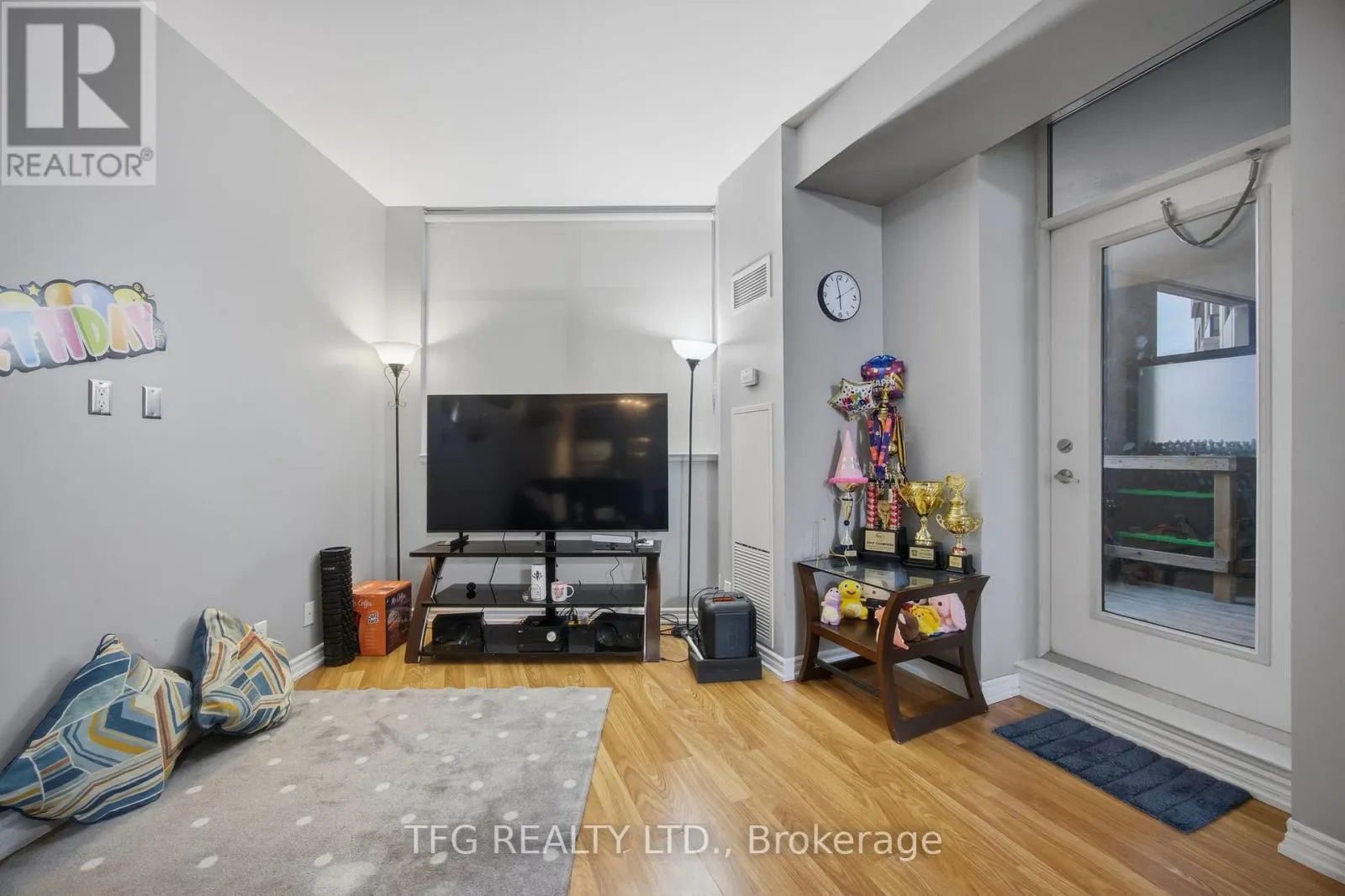 417 - 9225 JANE STREET, #417