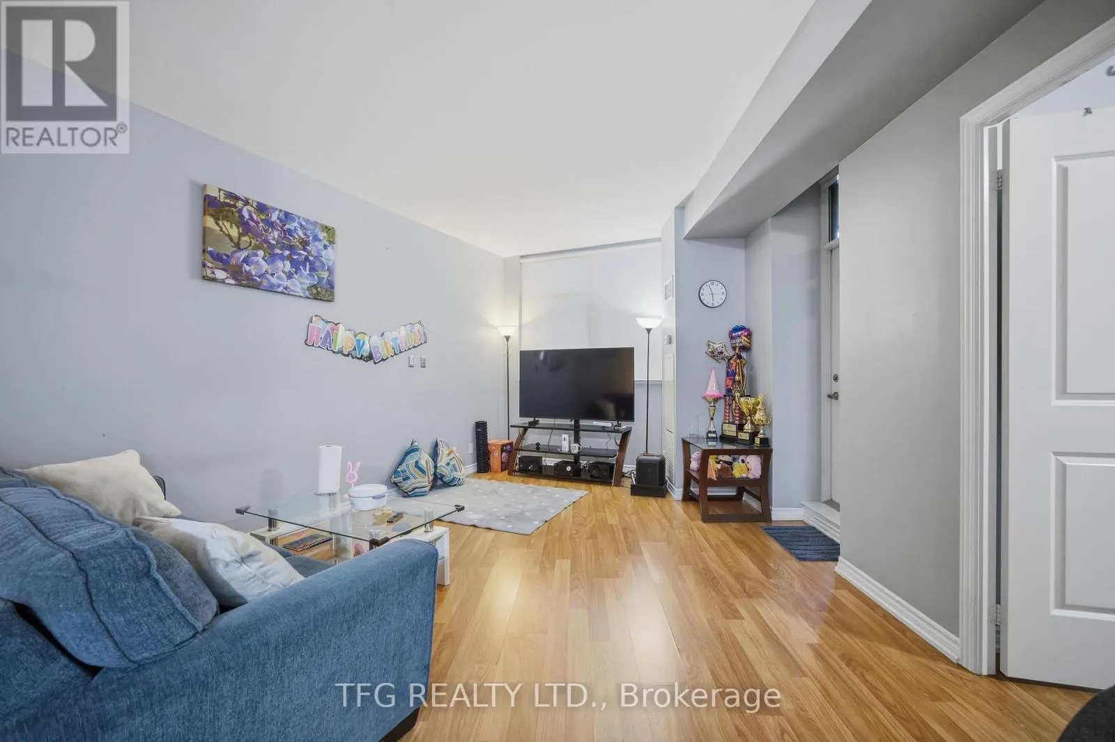 417 - 9225 JANE STREET, #417