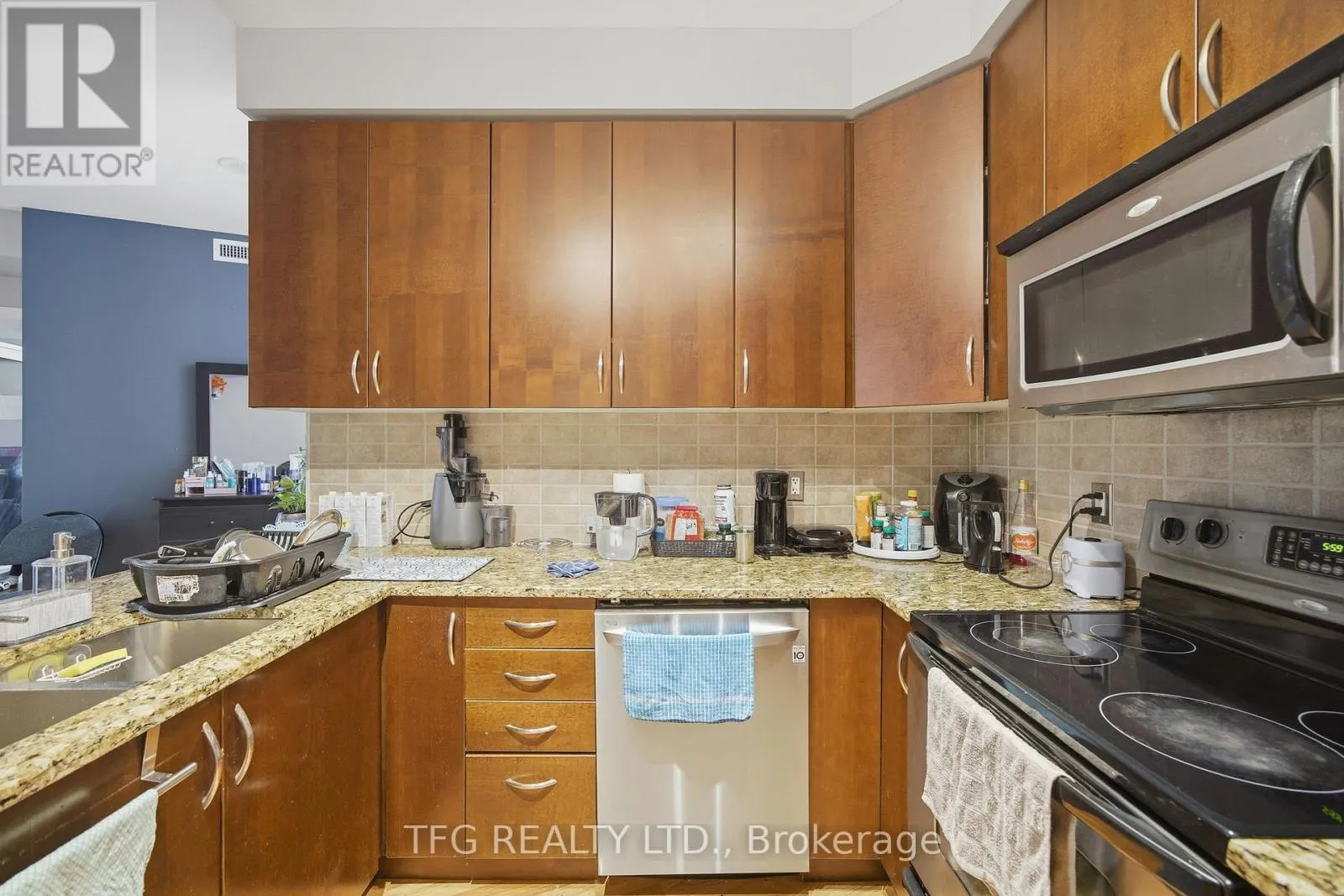 417 - 9225 JANE STREET, #417