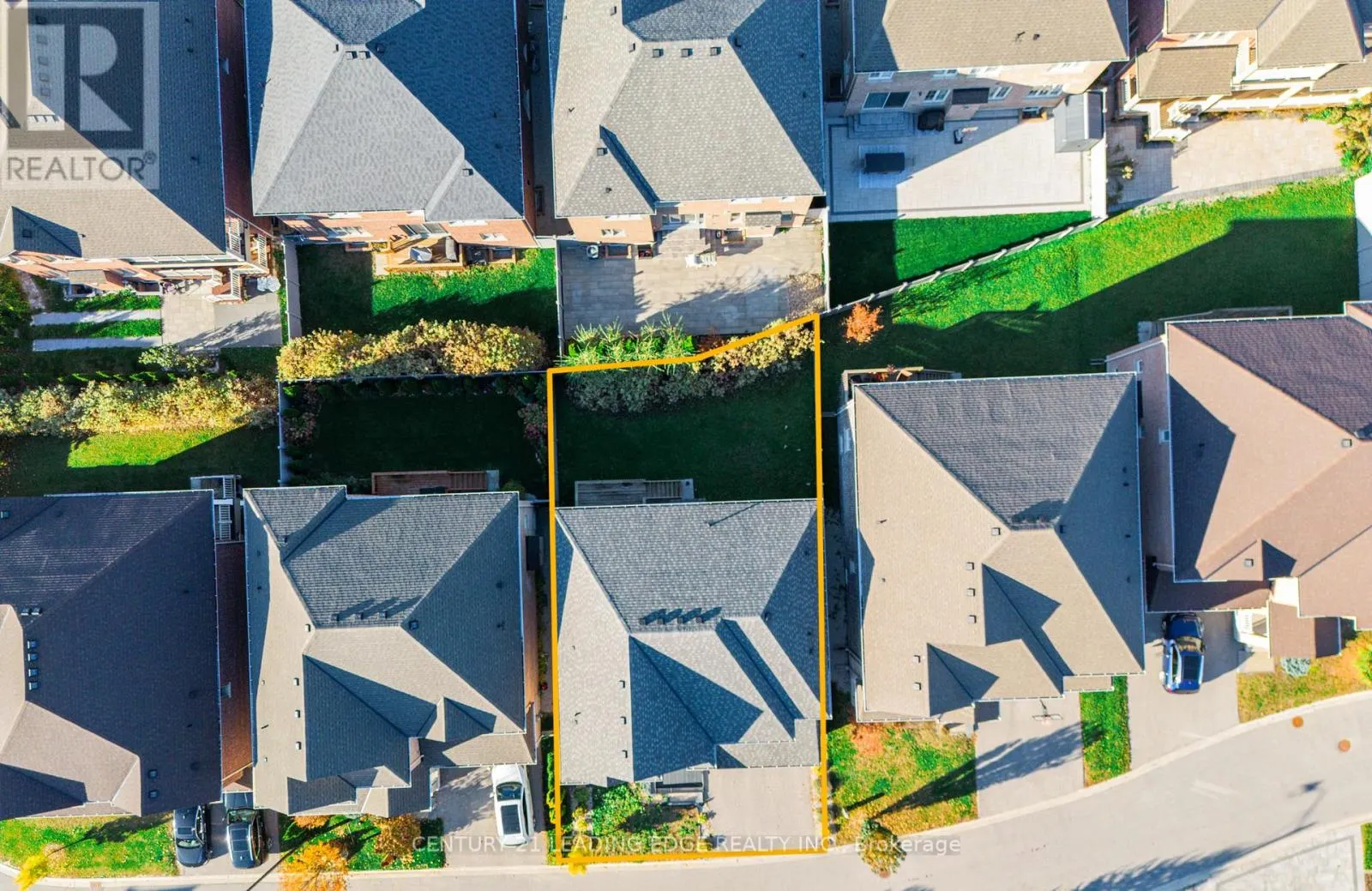 63 KEN SINCLAIR CRESCENT