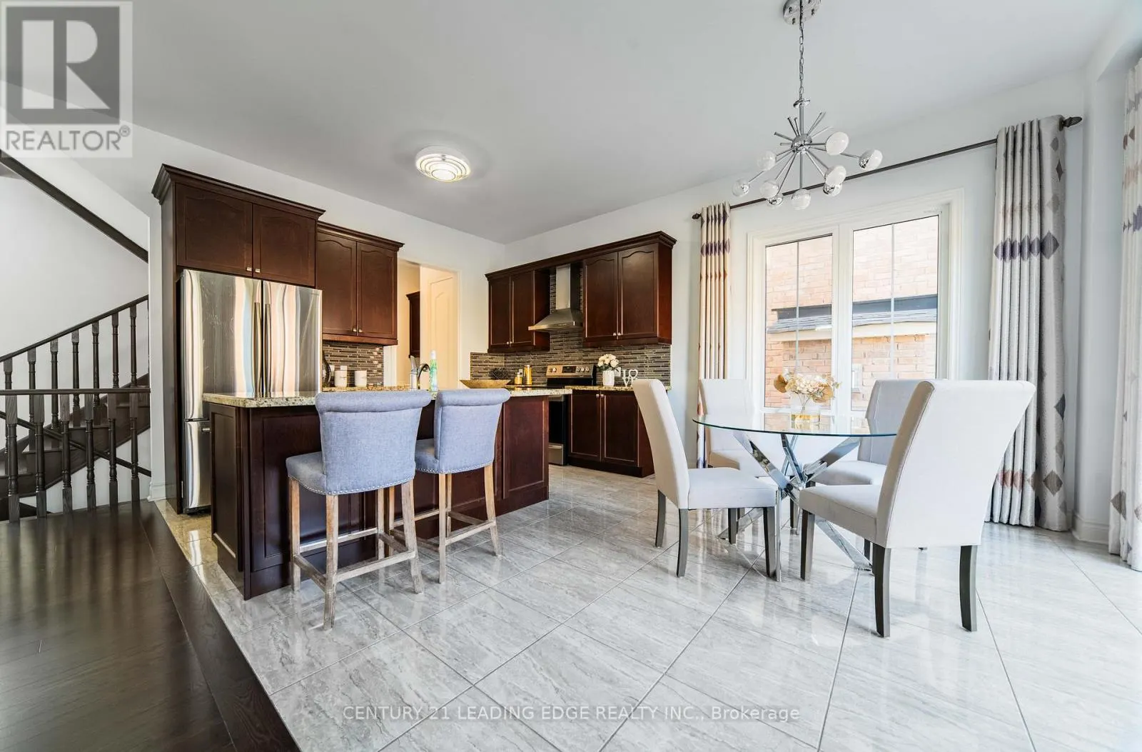 63 KEN SINCLAIR CRESCENT