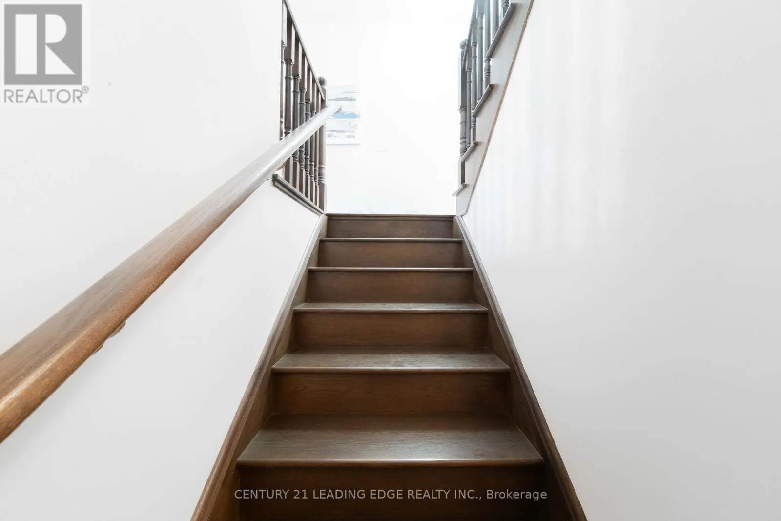 63 KEN SINCLAIR CRESCENT