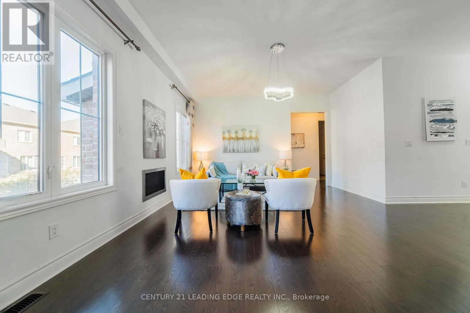 63 KEN SINCLAIR CRESCENT