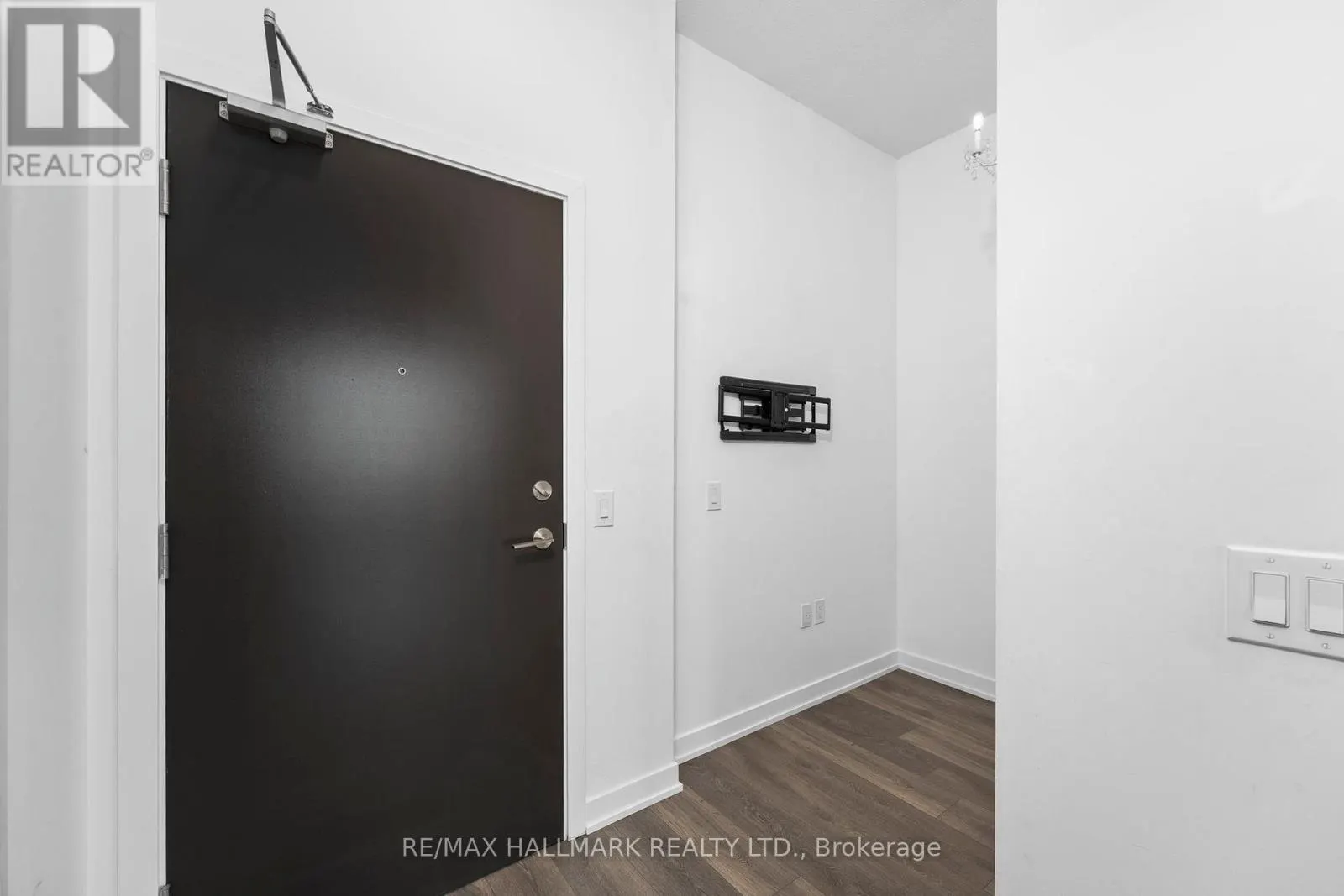 511 - 60 HONEYCRISP CRESCENT