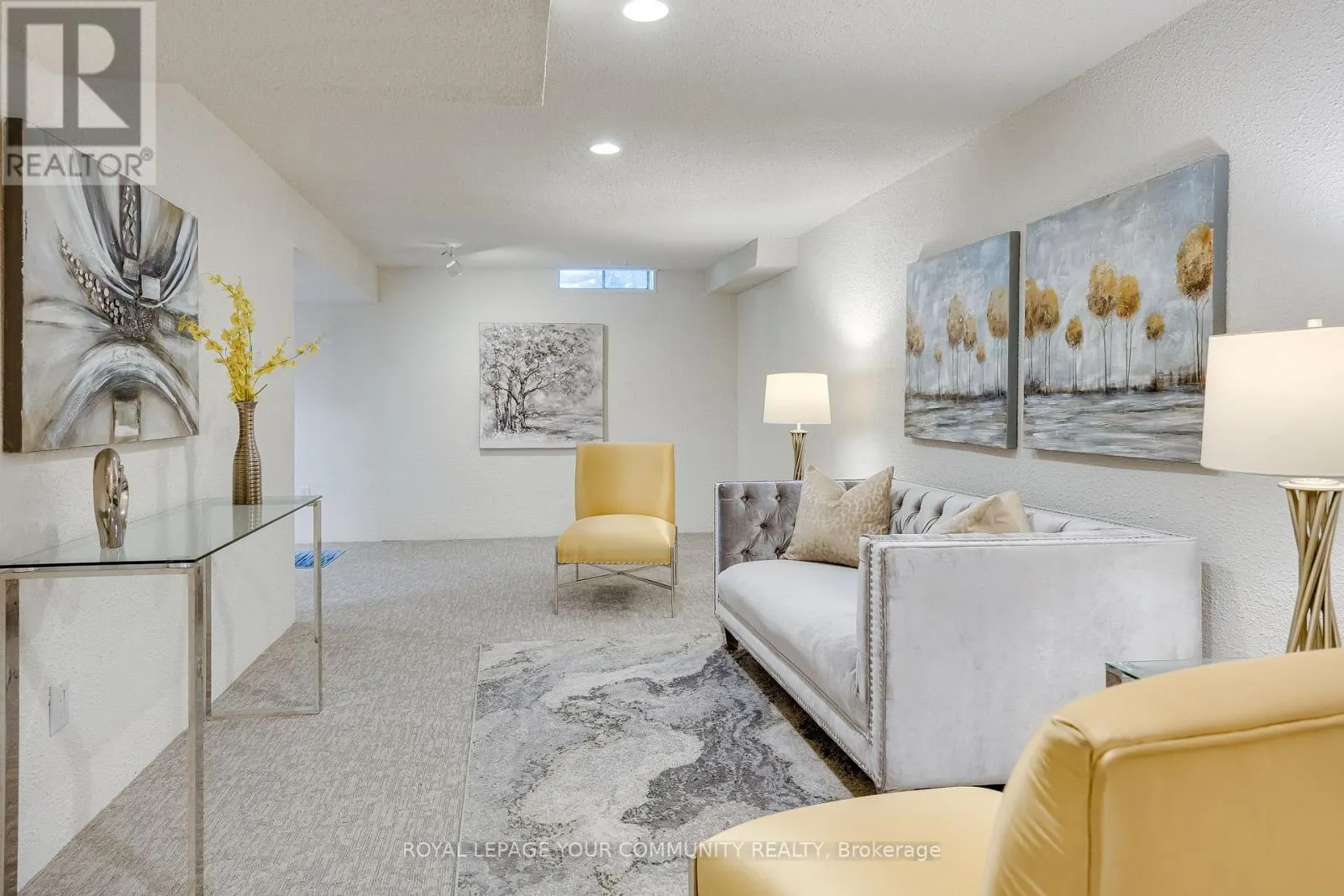 76 KNIGHTSBRIDGE WAY