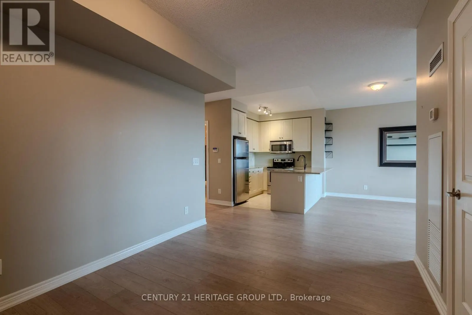 615 - 9245 JANE STREET