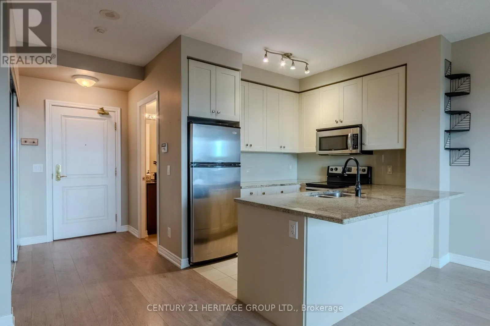 615 - 9245 JANE STREET