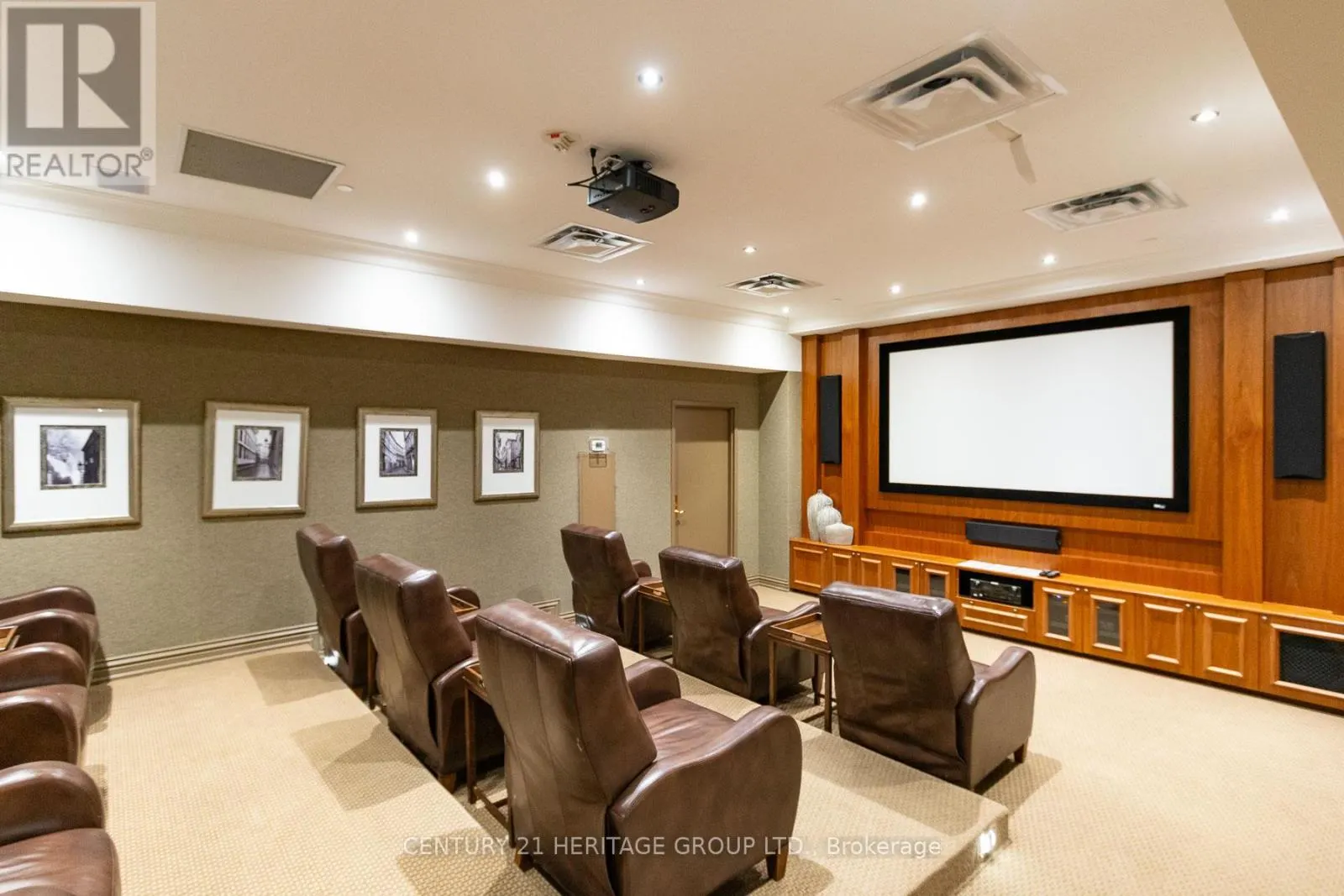 615 - 9245 JANE STREET