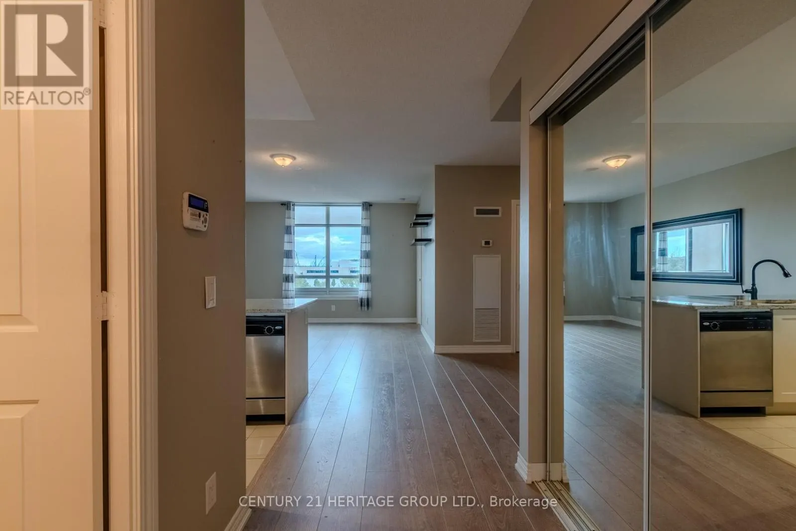 615 - 9245 JANE STREET