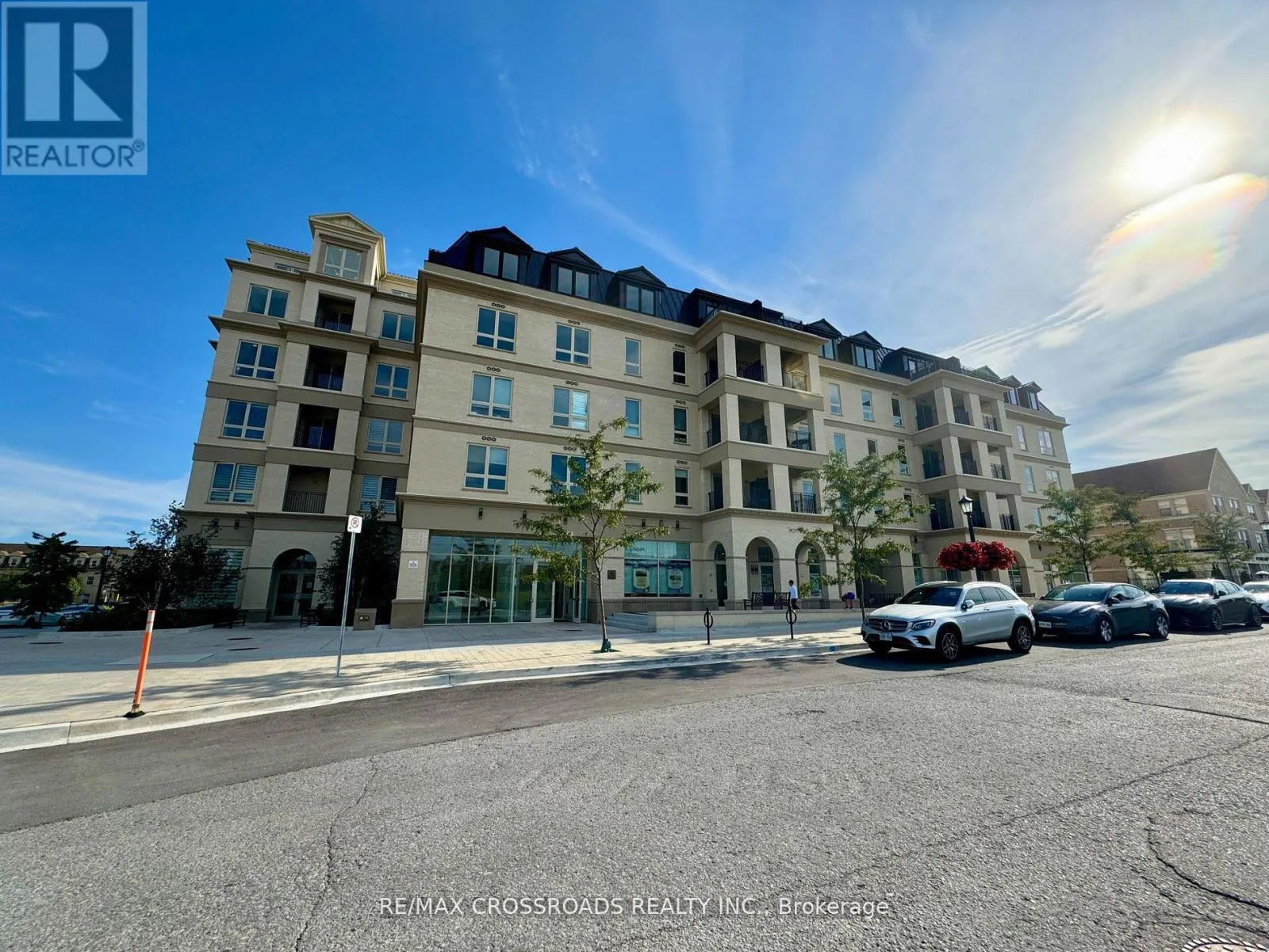 239 - 101 CATHEDRAL HIGH STREET