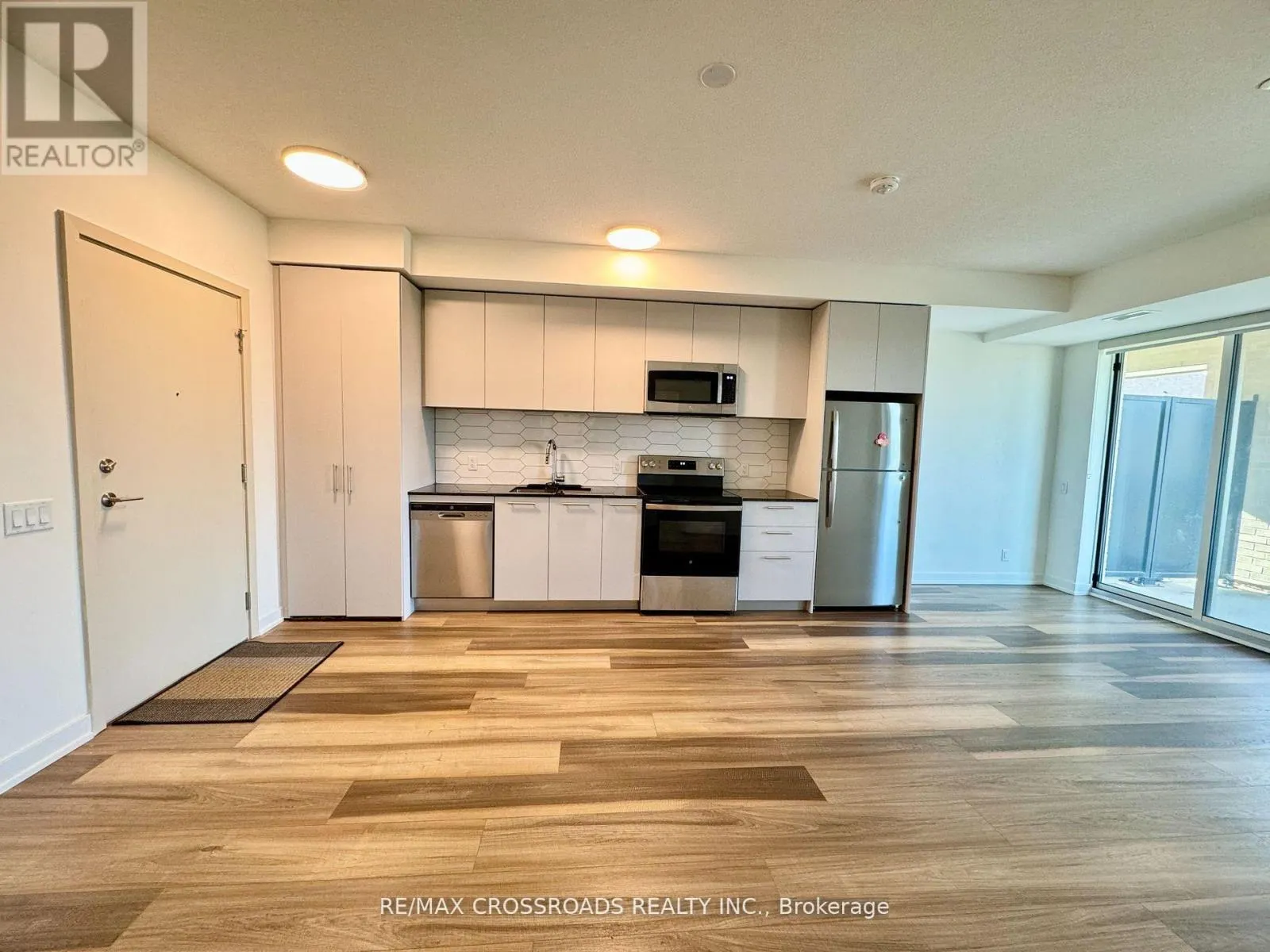 239 - 101 CATHEDRAL HIGH STREET