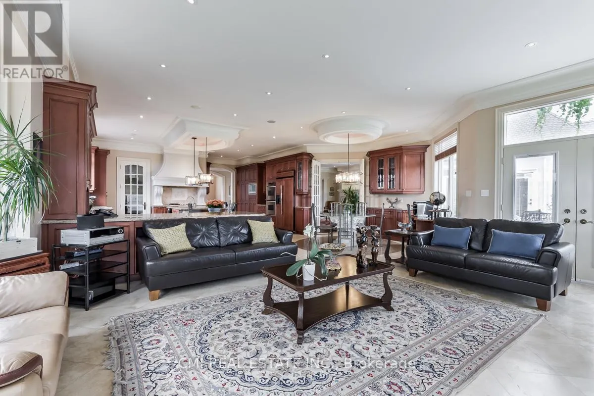 776 WOODLAND ACRES CRESCENT