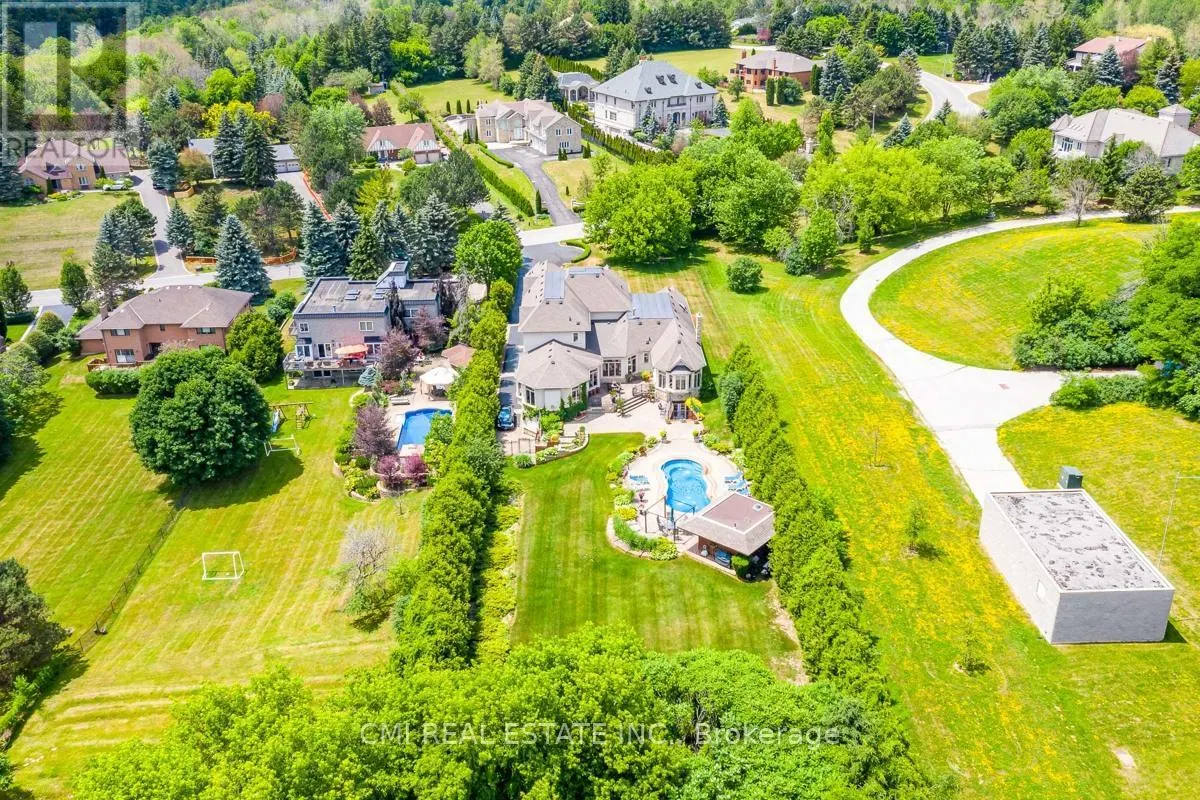 776 WOODLAND ACRES CRESCENT