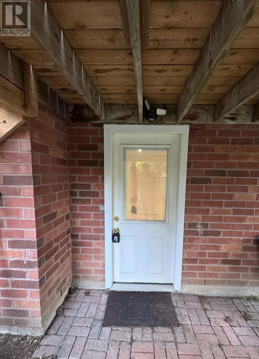 25 DESERT VIEW CRESCENT