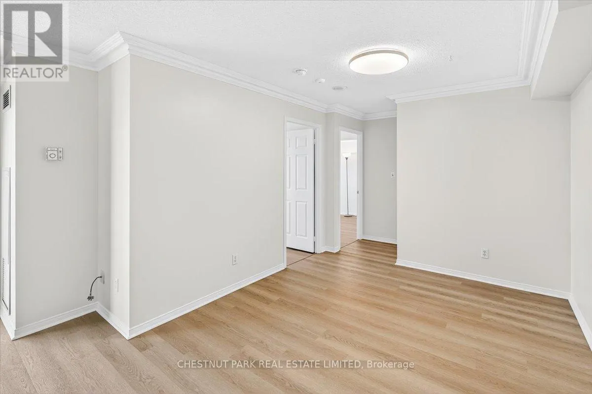 805 - 51 BAFFIN COURT