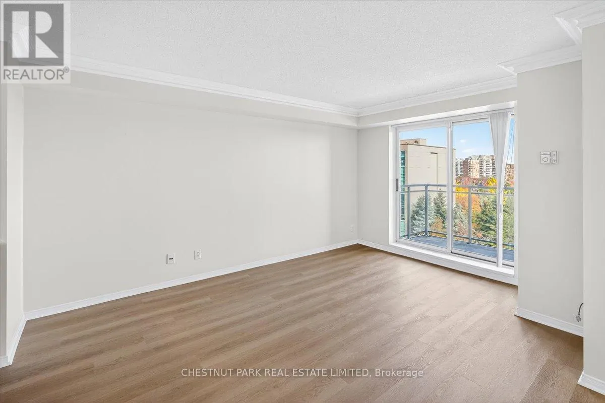 805 - 51 BAFFIN COURT