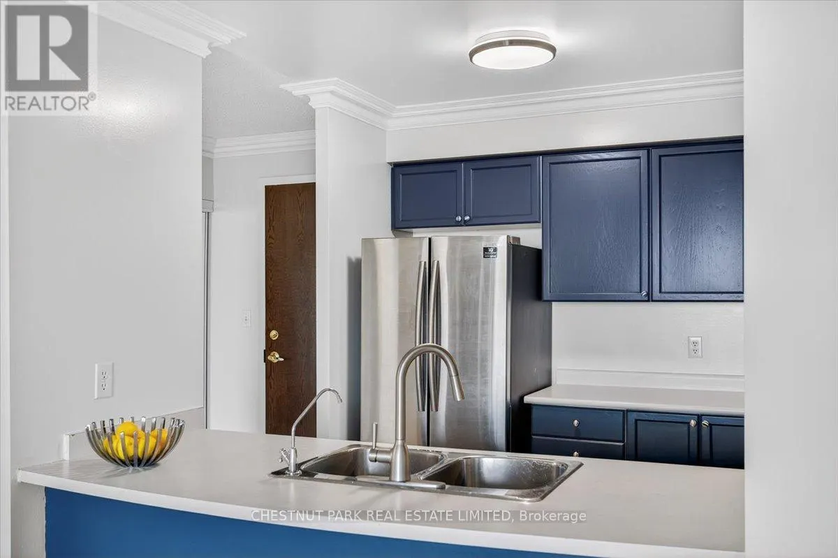 805 - 51 BAFFIN COURT