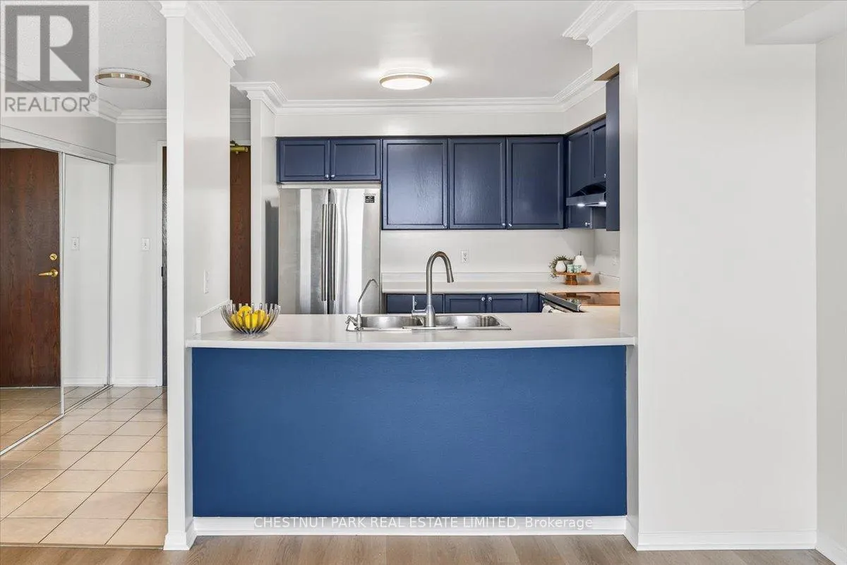 805 - 51 BAFFIN COURT