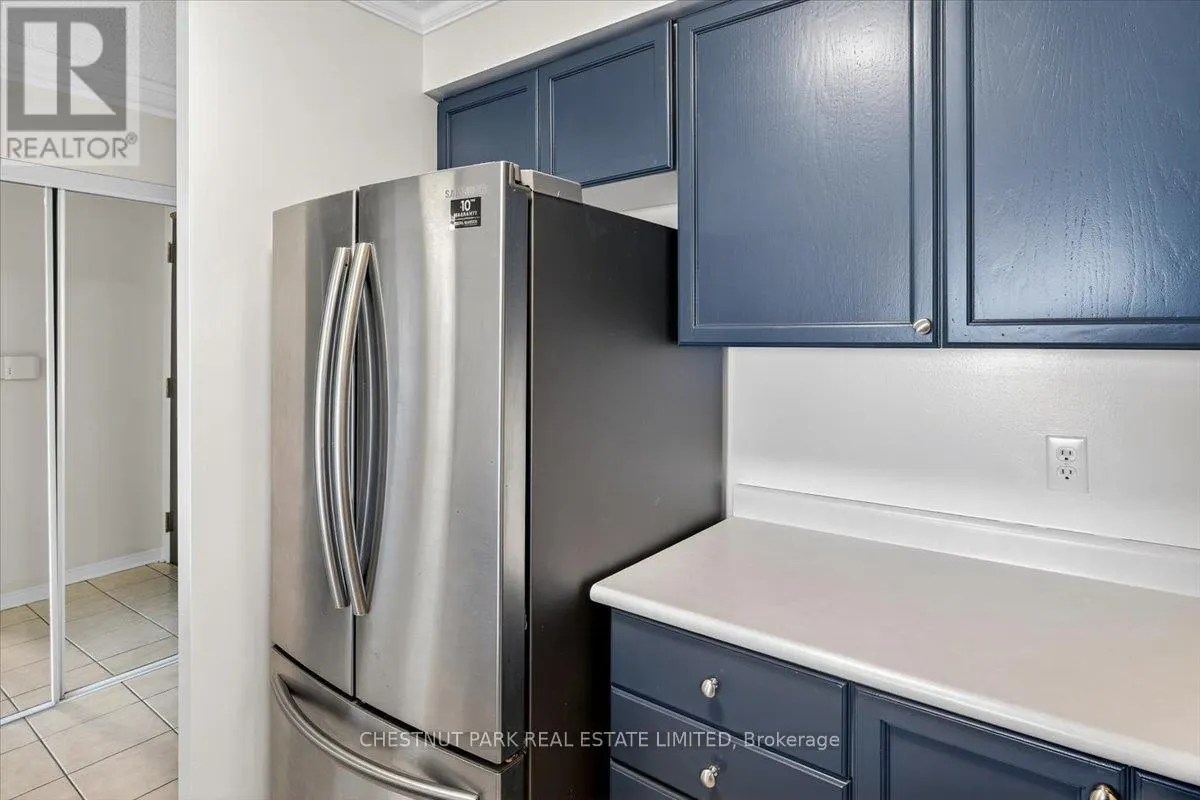 805 - 51 BAFFIN COURT