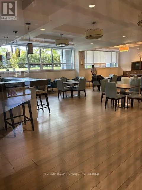 721 - 370 HIGHWAY 7 E