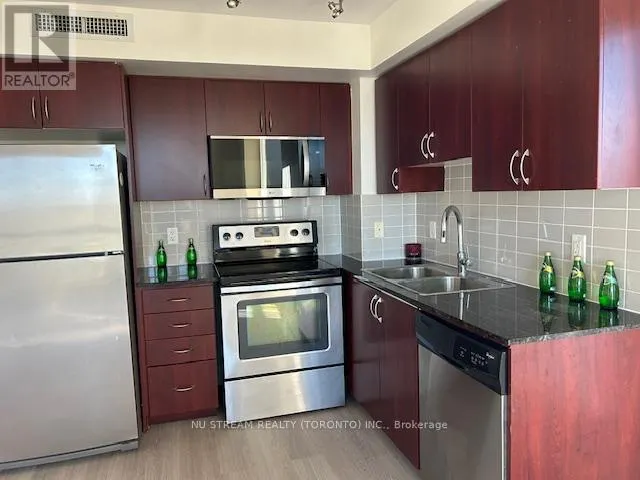 721 - 370 HIGHWAY 7 E