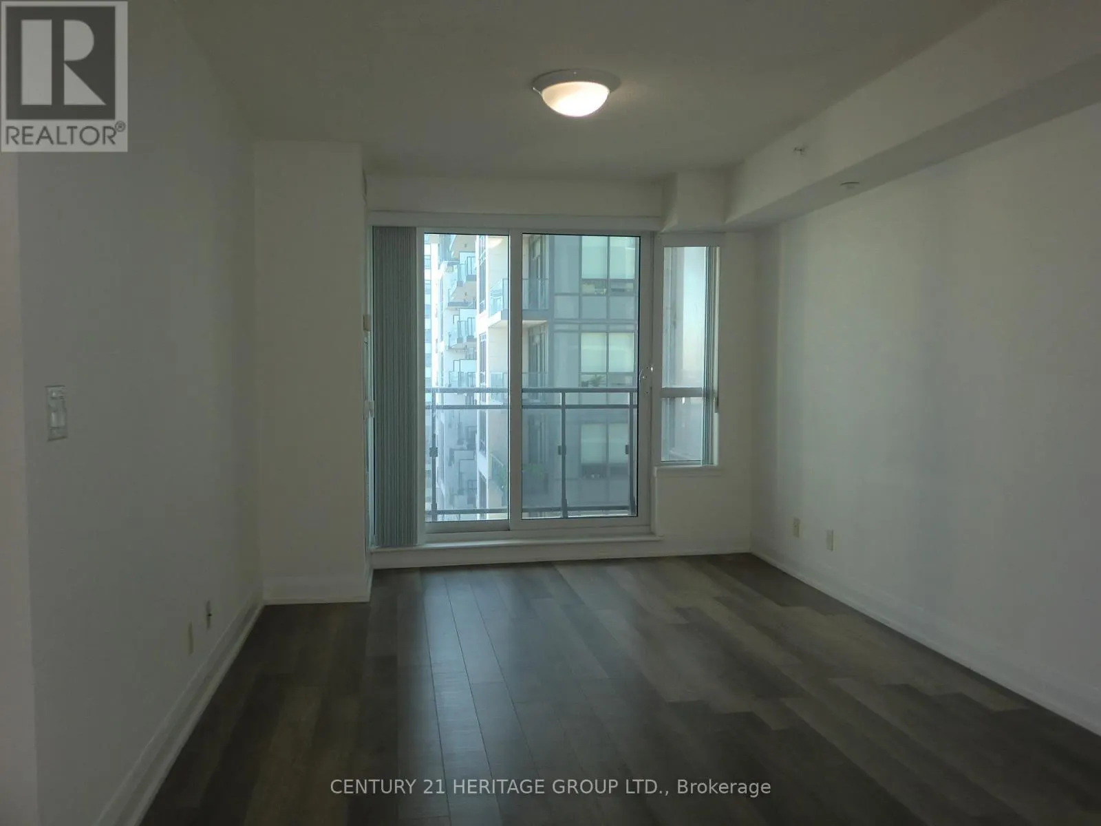 #801 - 372 HIGHWAY 7 AVENUE E