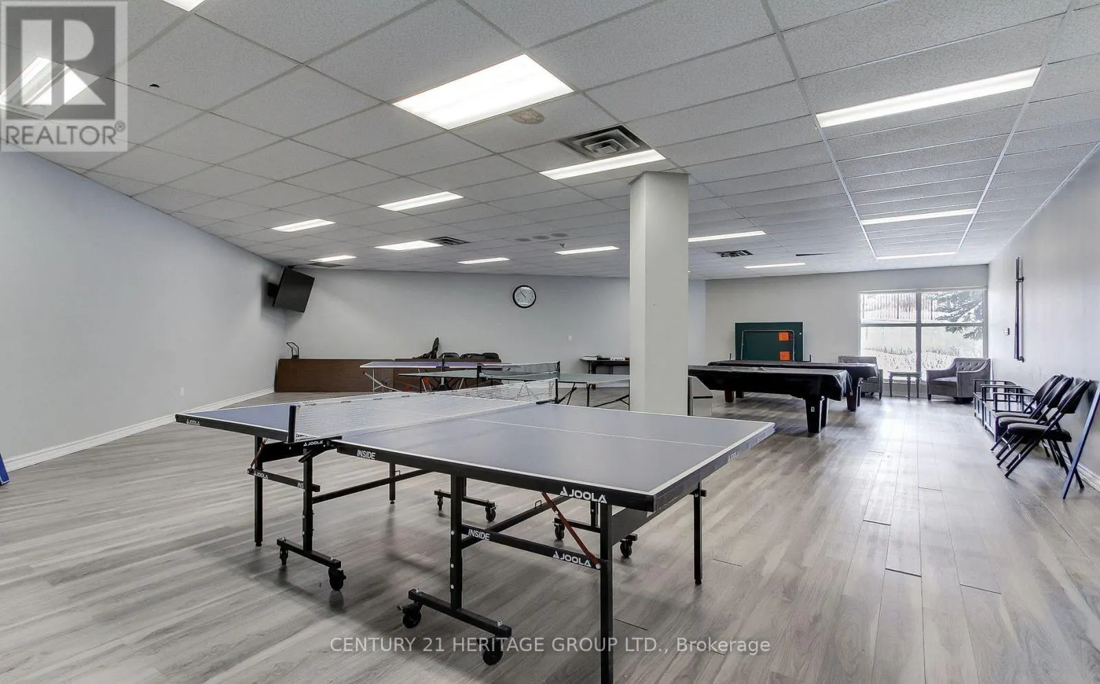 203 - 40 HARDING BLVD BOULEVARD W