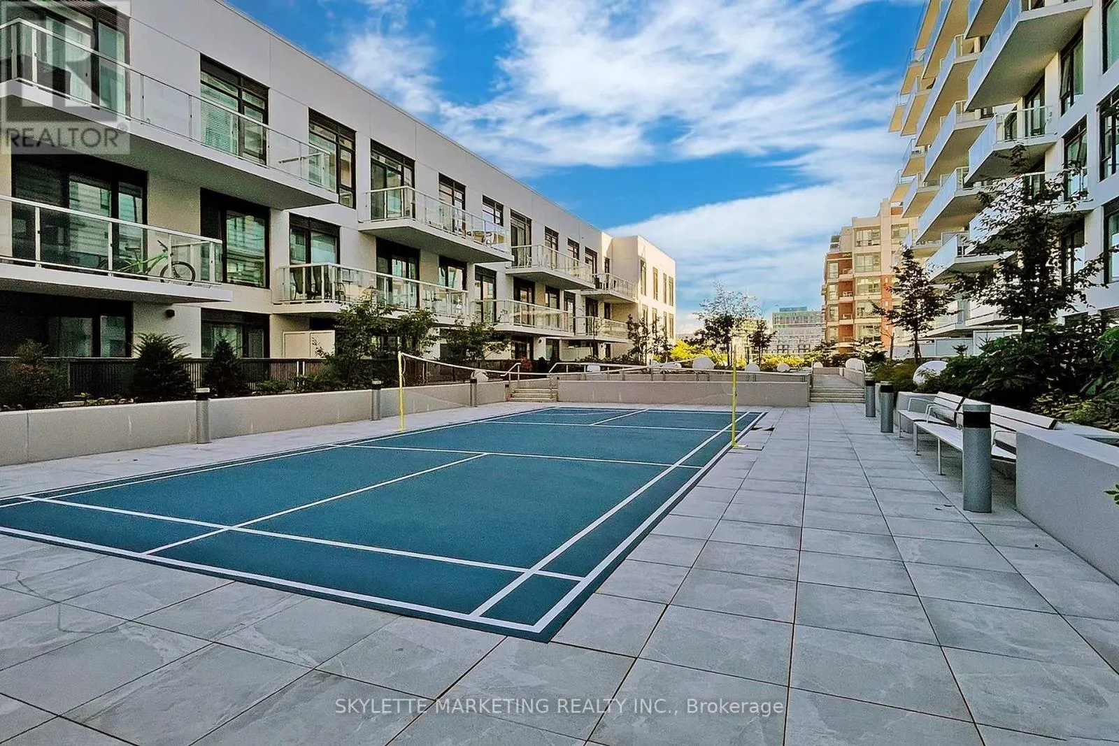 529A - 10 ROUGE VALLEY DRIVE W