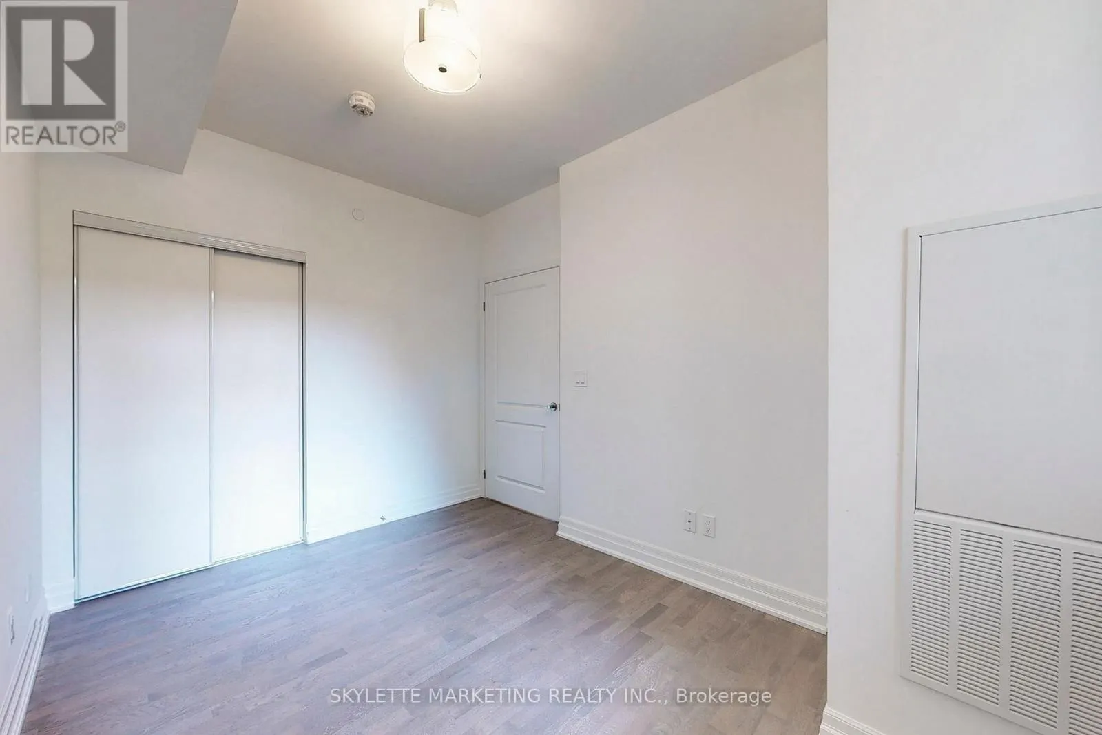 529A - 10 ROUGE VALLEY DRIVE W