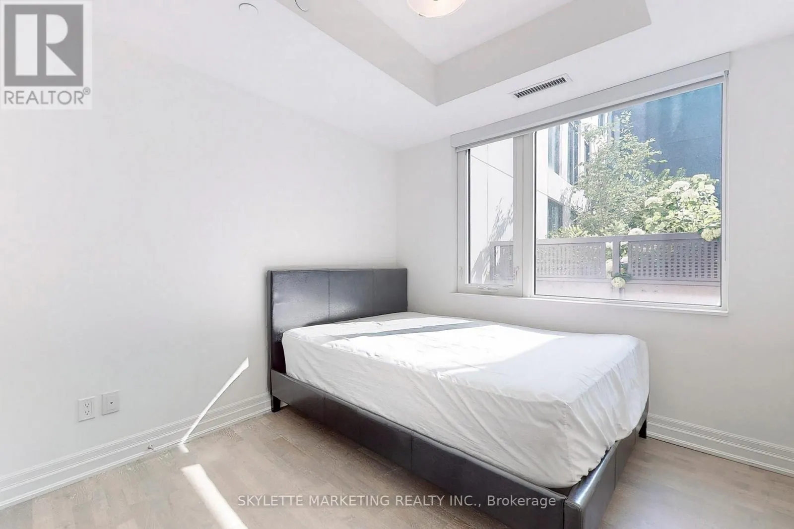 529A - 10 ROUGE VALLEY DRIVE W