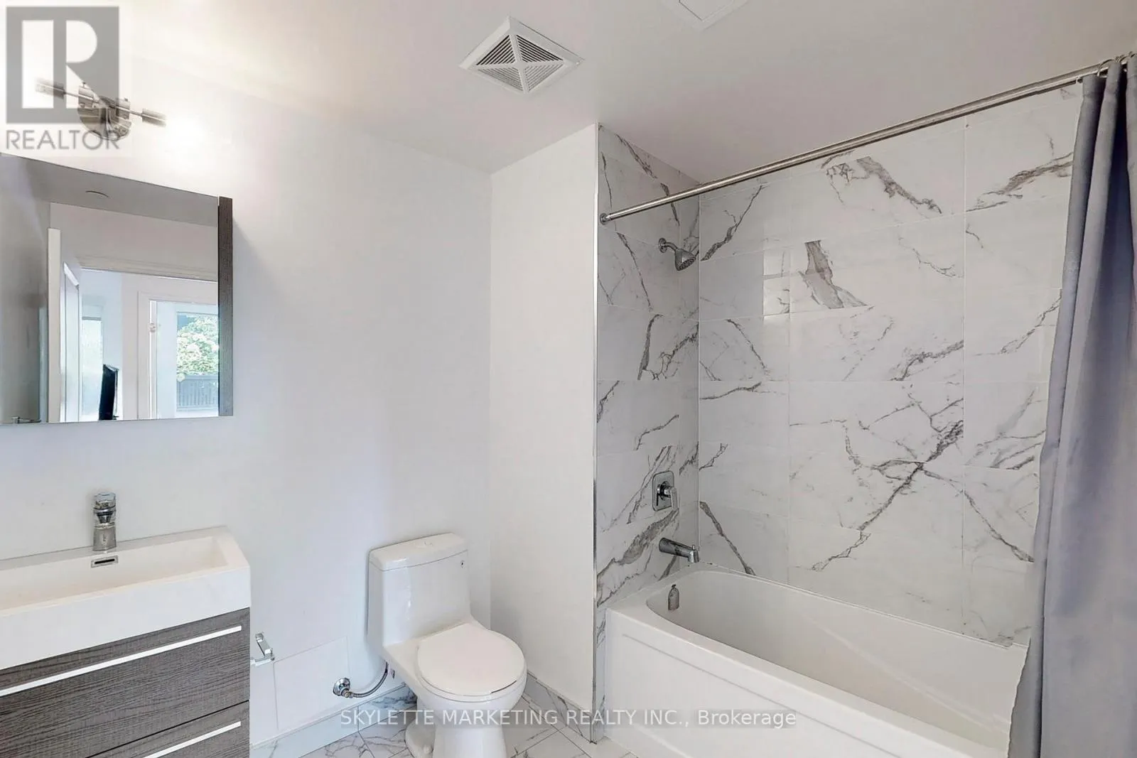 529A - 10 ROUGE VALLEY DRIVE W