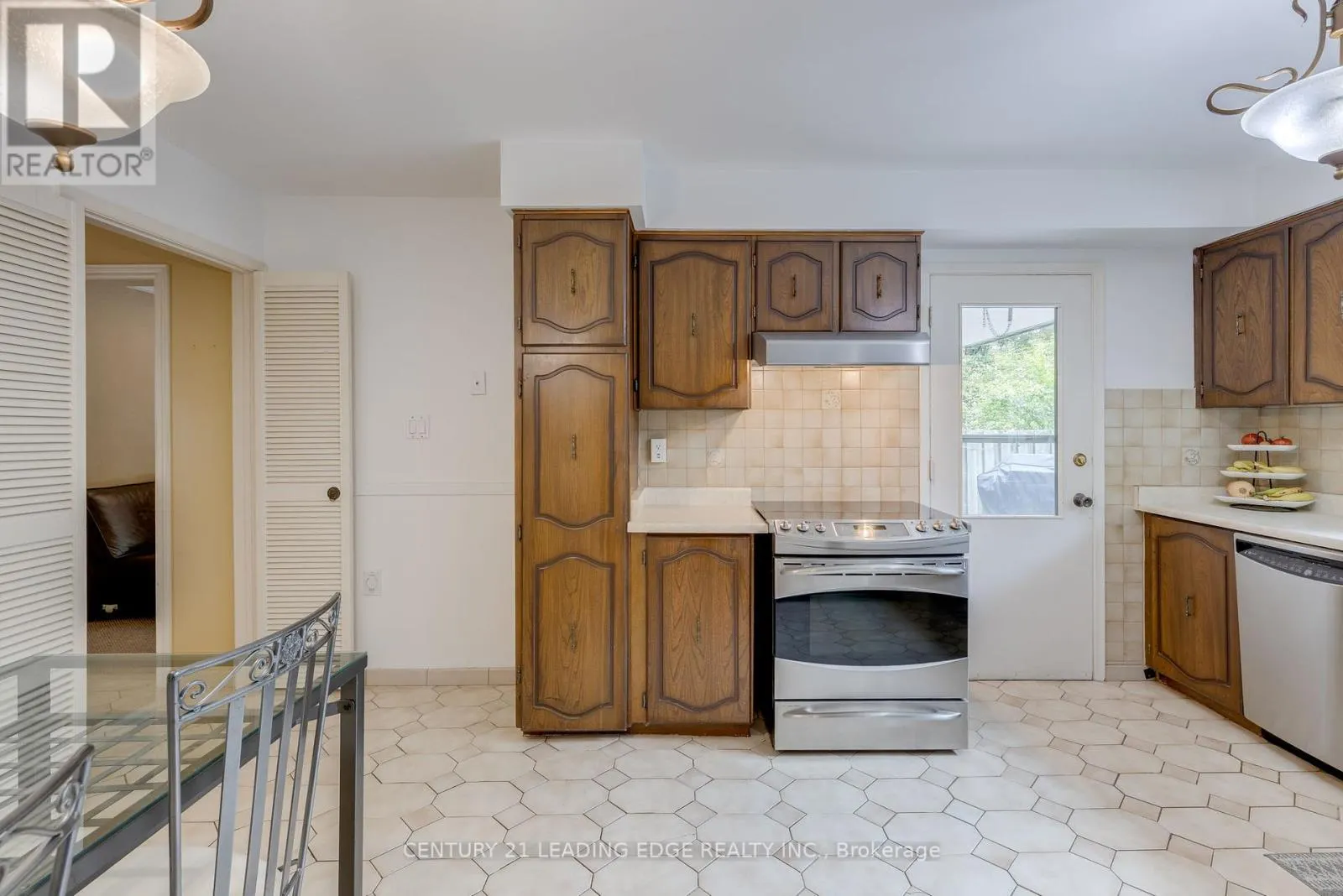 115 SIMONSTON BOULEVARD