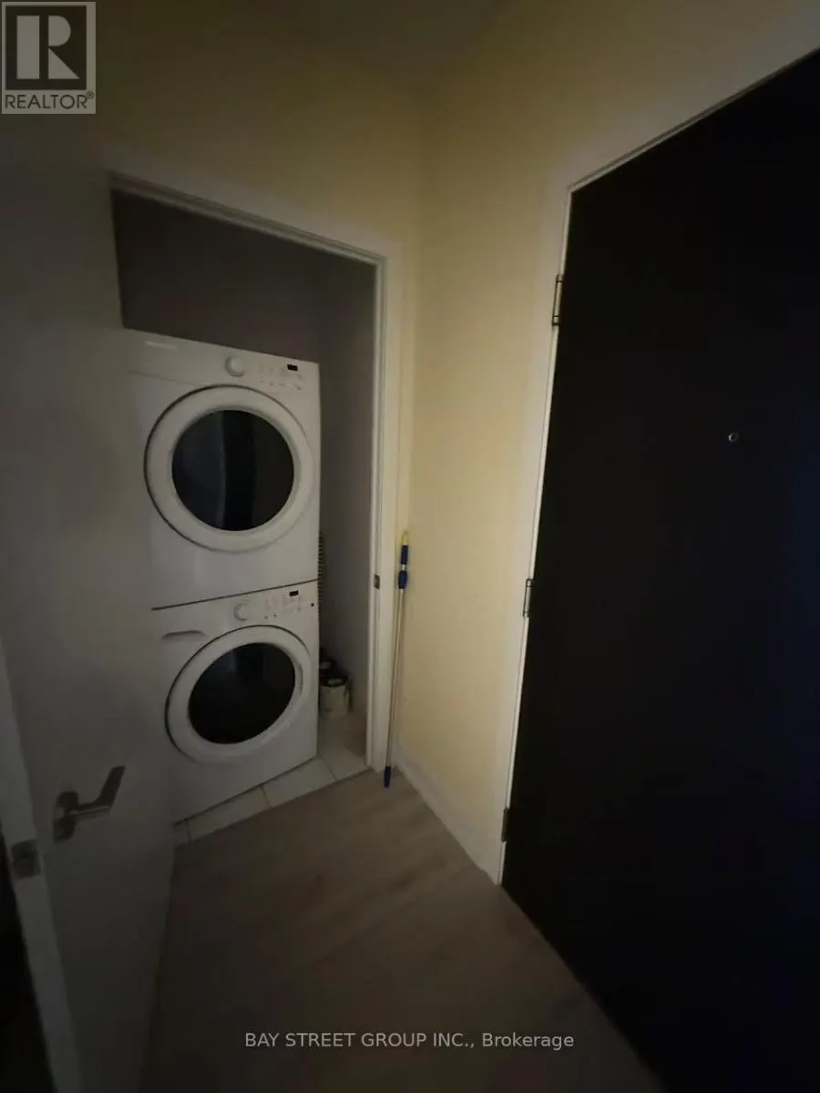 241 - 9471 YONGE STREET