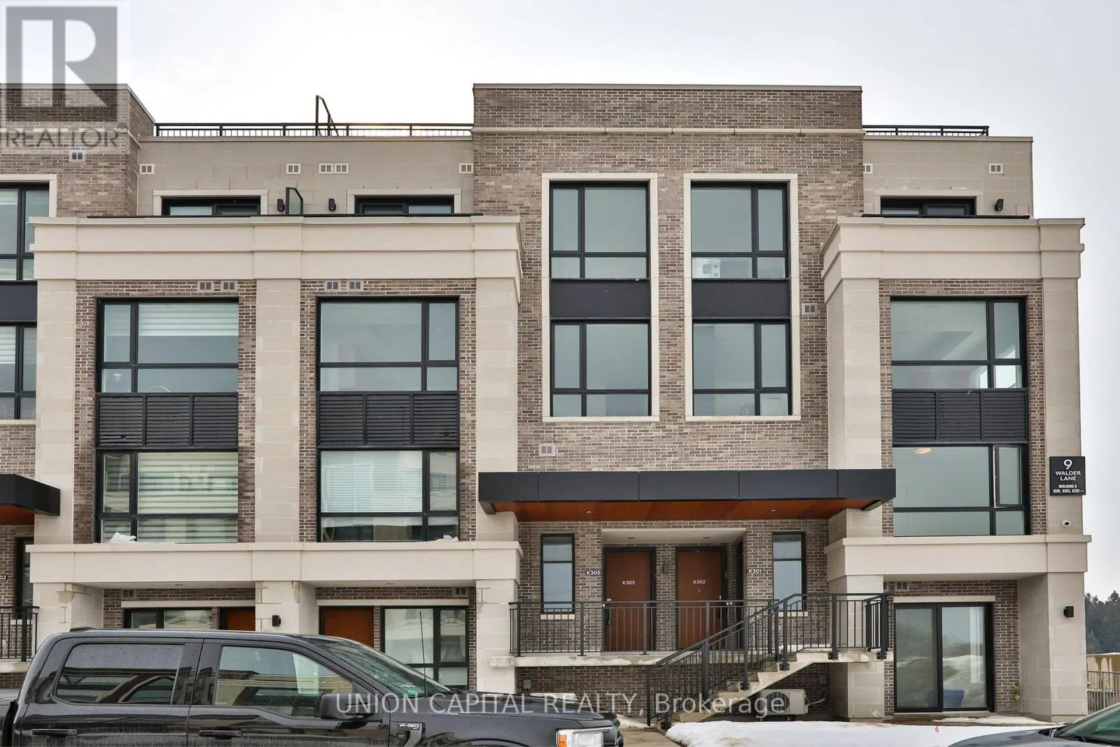 203 - 2 RED SQUIRREL LANE