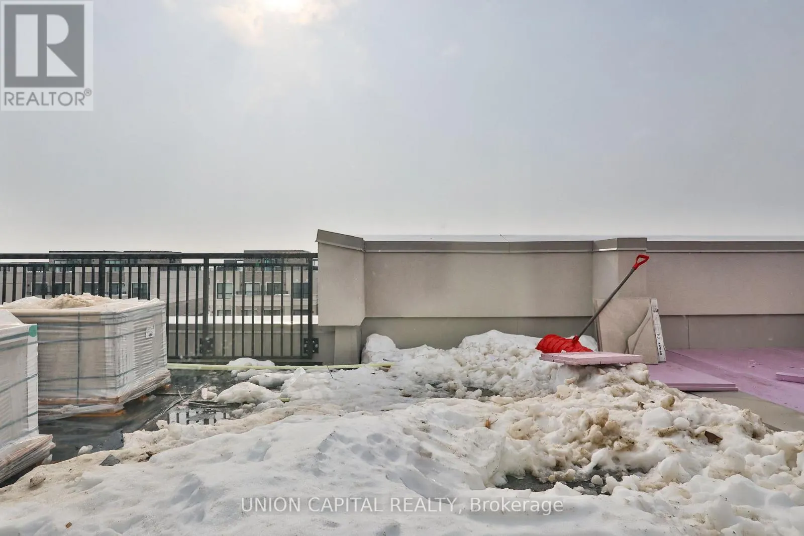 203 - 2 RED SQUIRREL LANE