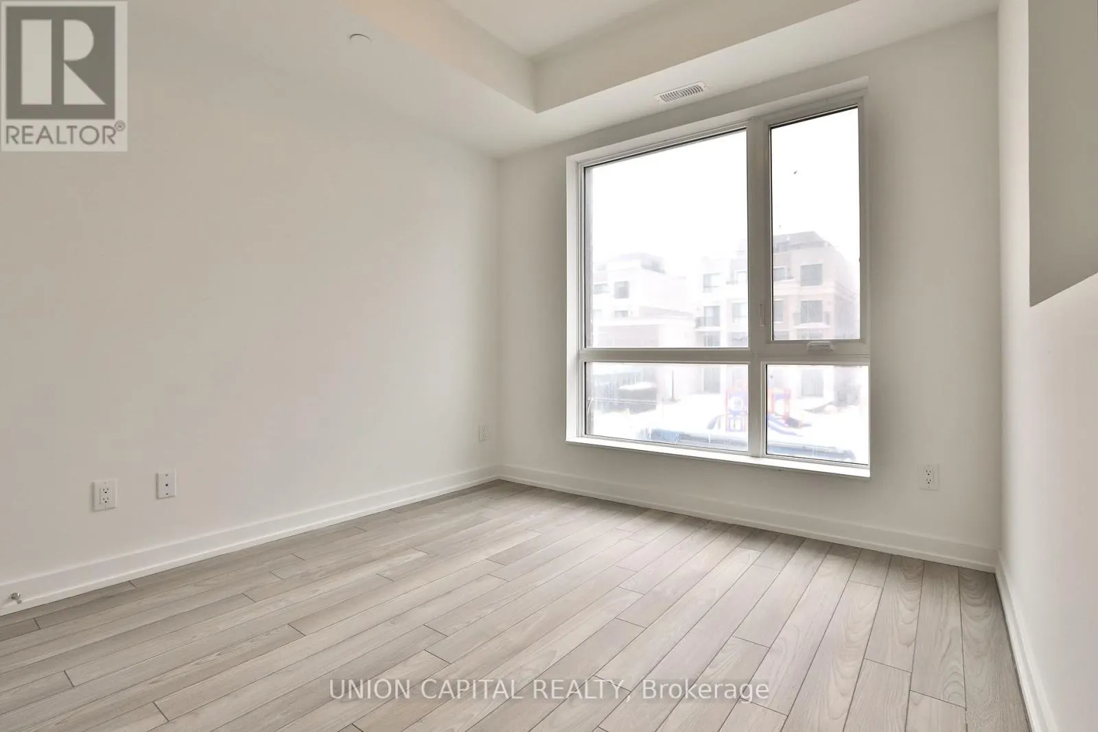 203 - 2 RED SQUIRREL LANE