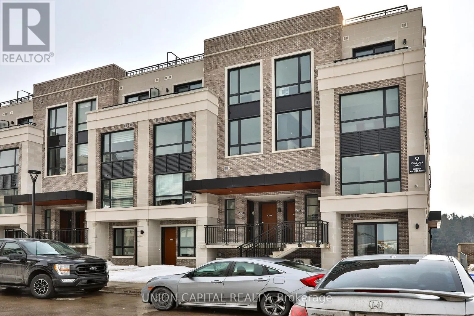 203 - 2 RED SQUIRREL LANE