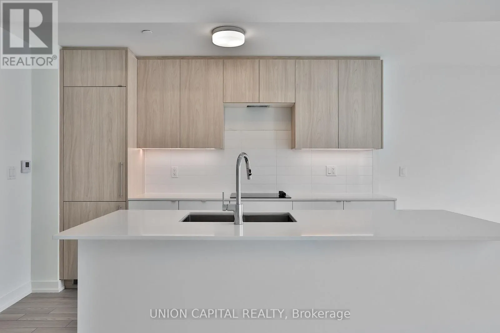 203 - 2 RED SQUIRREL LANE